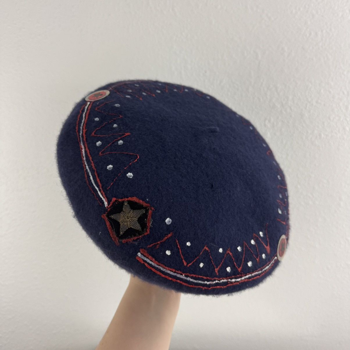 Vintage Vintage 90s Handmade Navy Red Wool Star French Beret Hat Size ONE SIZE - 2 Thumbnail
