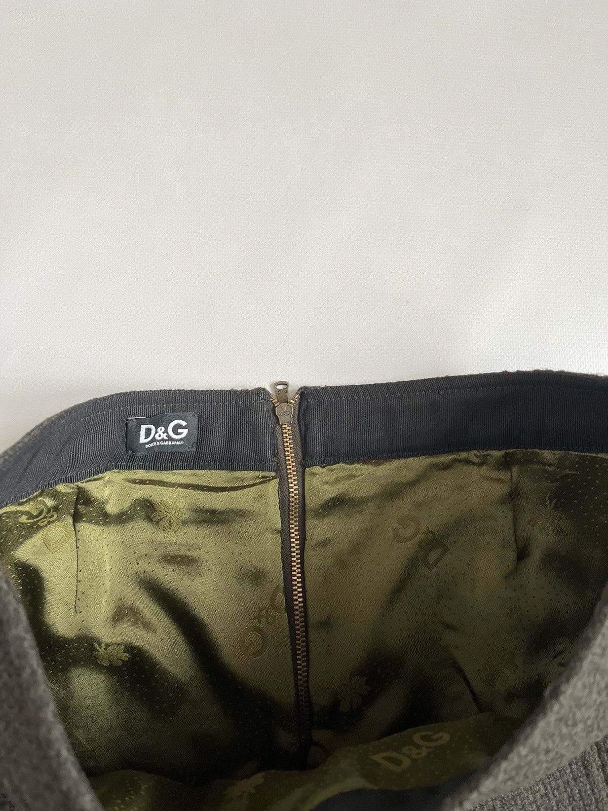 Designer × Dolce & Gabbana Dolce & Gabbana Dark Olive Knit Wool Viscose Midi Skirt Size 27" / US 4 / IT 40 - 4 Thumbnail