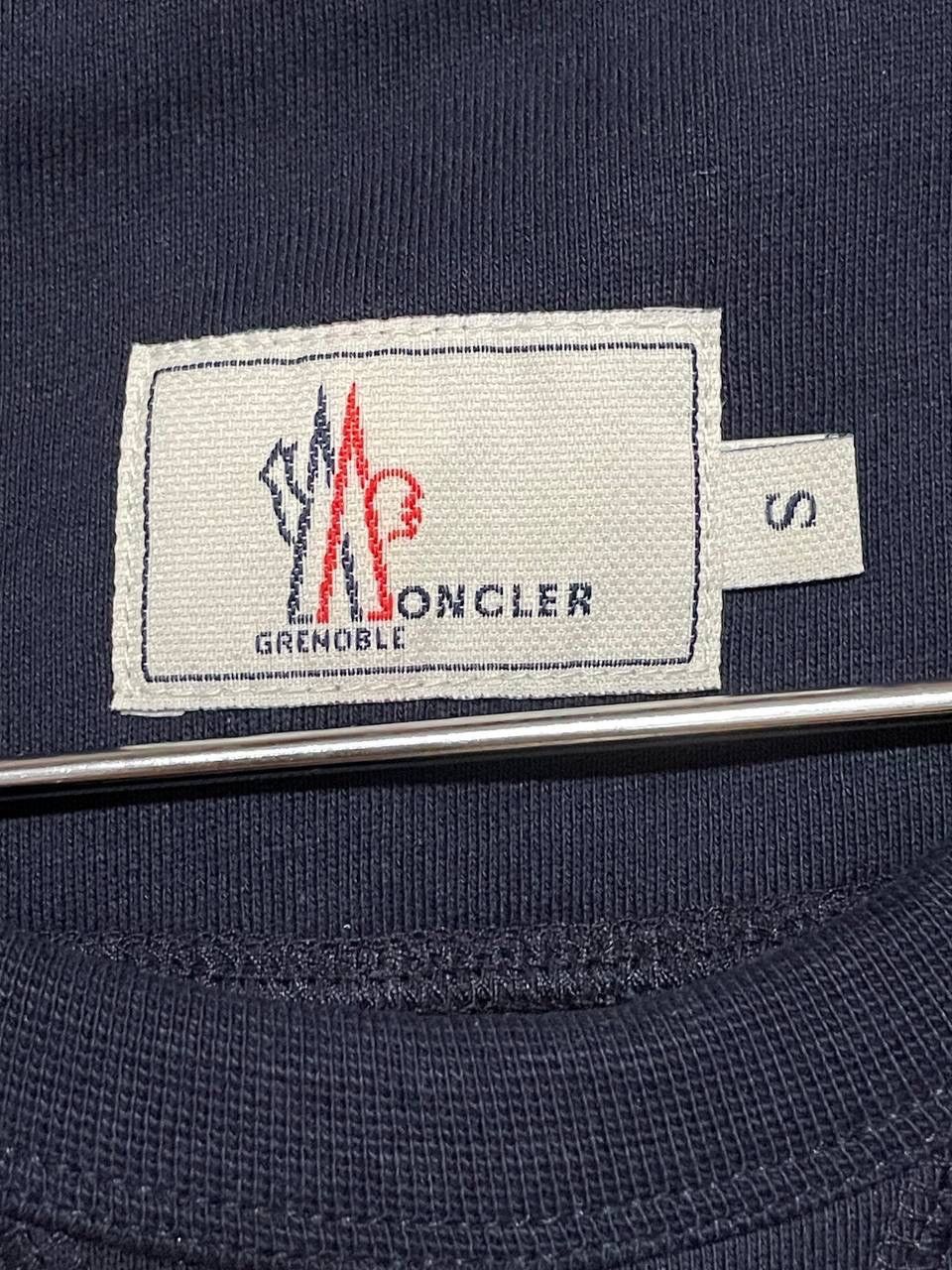 Moncler Moncler Grenoble Tshirt Size S Havy Blue Tee Size US S / EU 44-46 / 1 - 6 Thumbnail