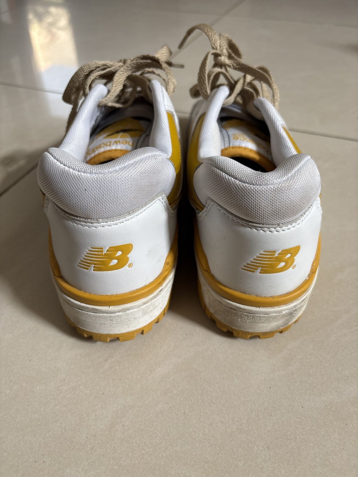 New Balance New Balance 550 Varsity Gold Size US 8.5 / EU 41-42 - 6 Thumbnail