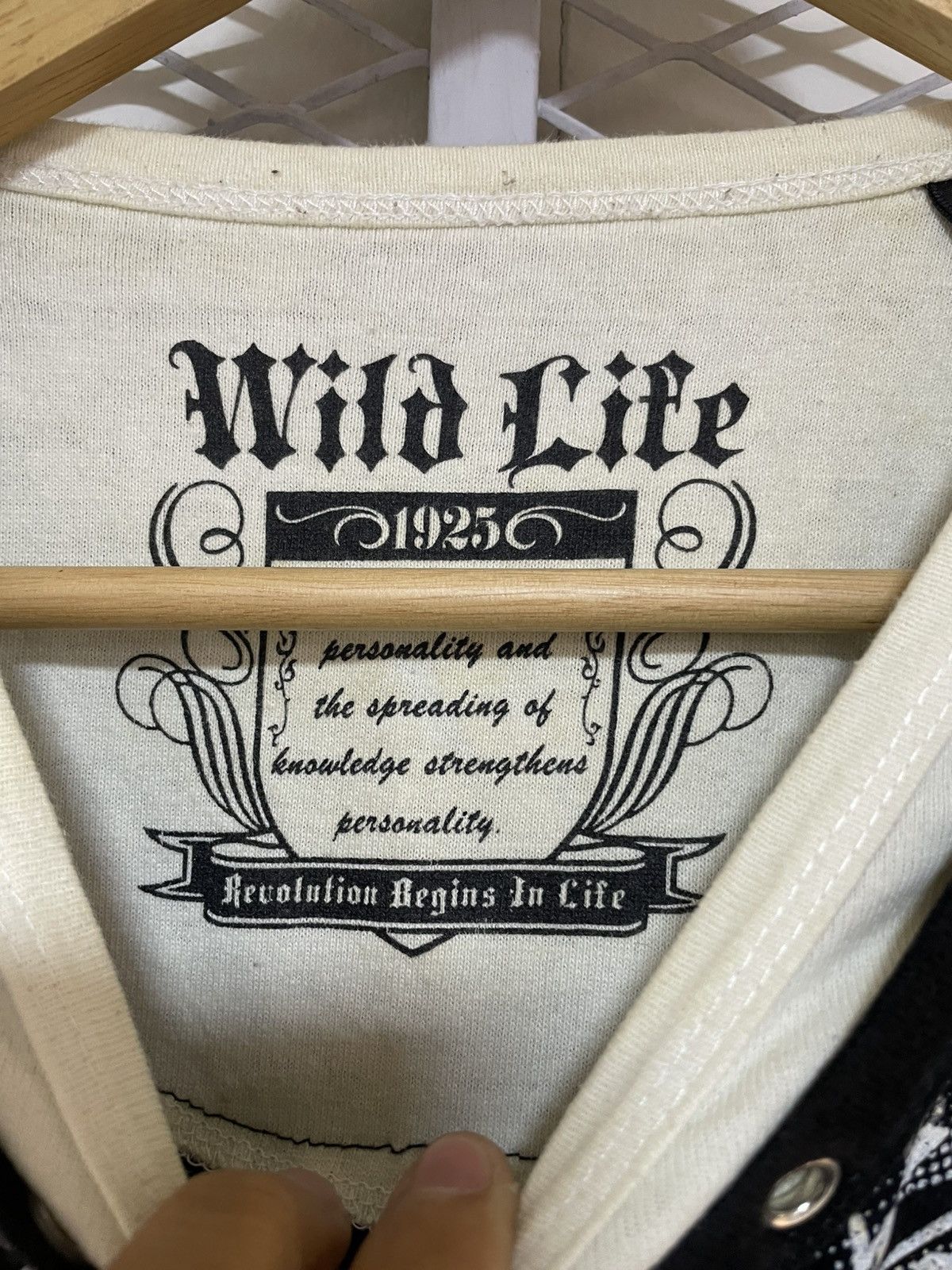 Le Grande Bleu (L.G.B.) Japanese Wild Life Y2K Style Tshirt Size US L / EU 52-54 / 3 - 8 Thumbnail