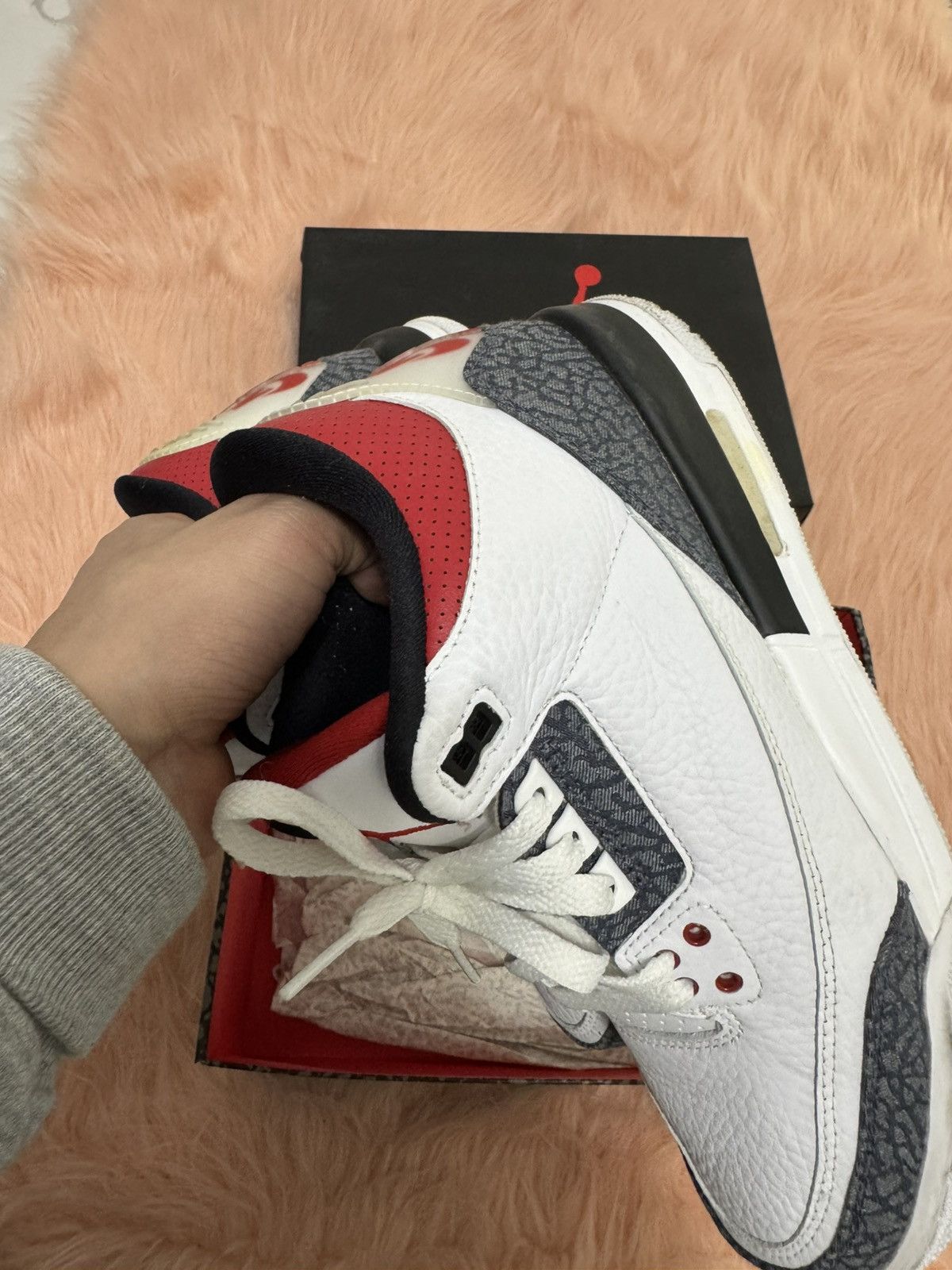 Jordan Brand Air Jordan 3 Retro GS Fire Red Size US 6.5 / EU 39-40 - 7 Thumbnail