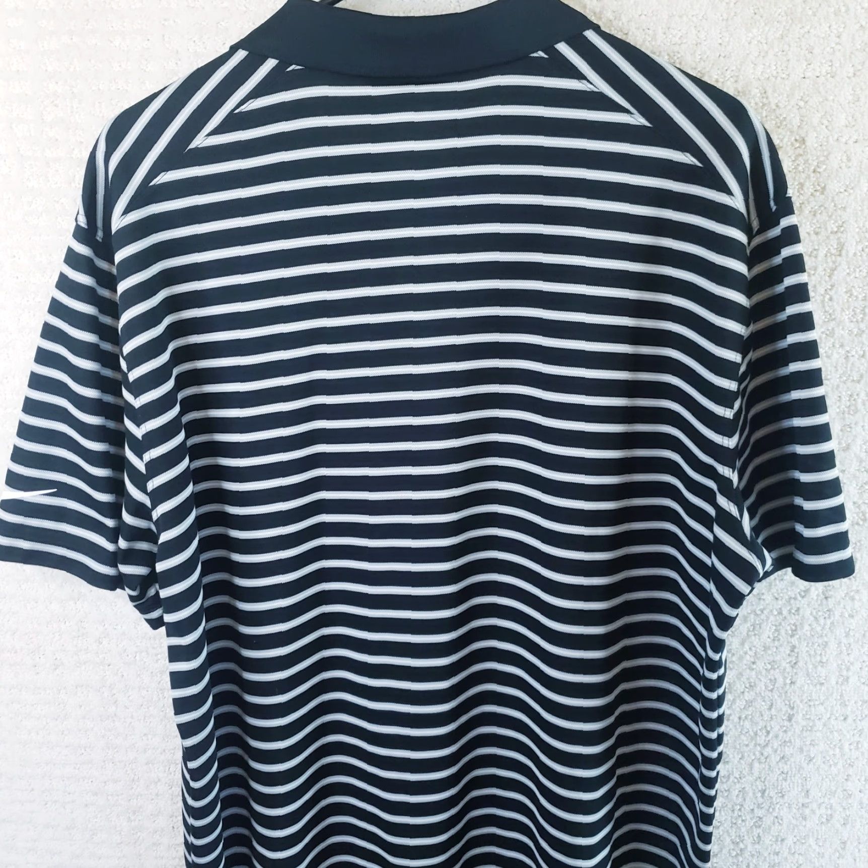 Nike Nike Polo Shirt Mens XL Black Gray White Striped Swoosh Dri-Fit Golf Preppy Outdoor Casual Shirt Size US XL / EU 56 / 4 - 7 Thumbnail