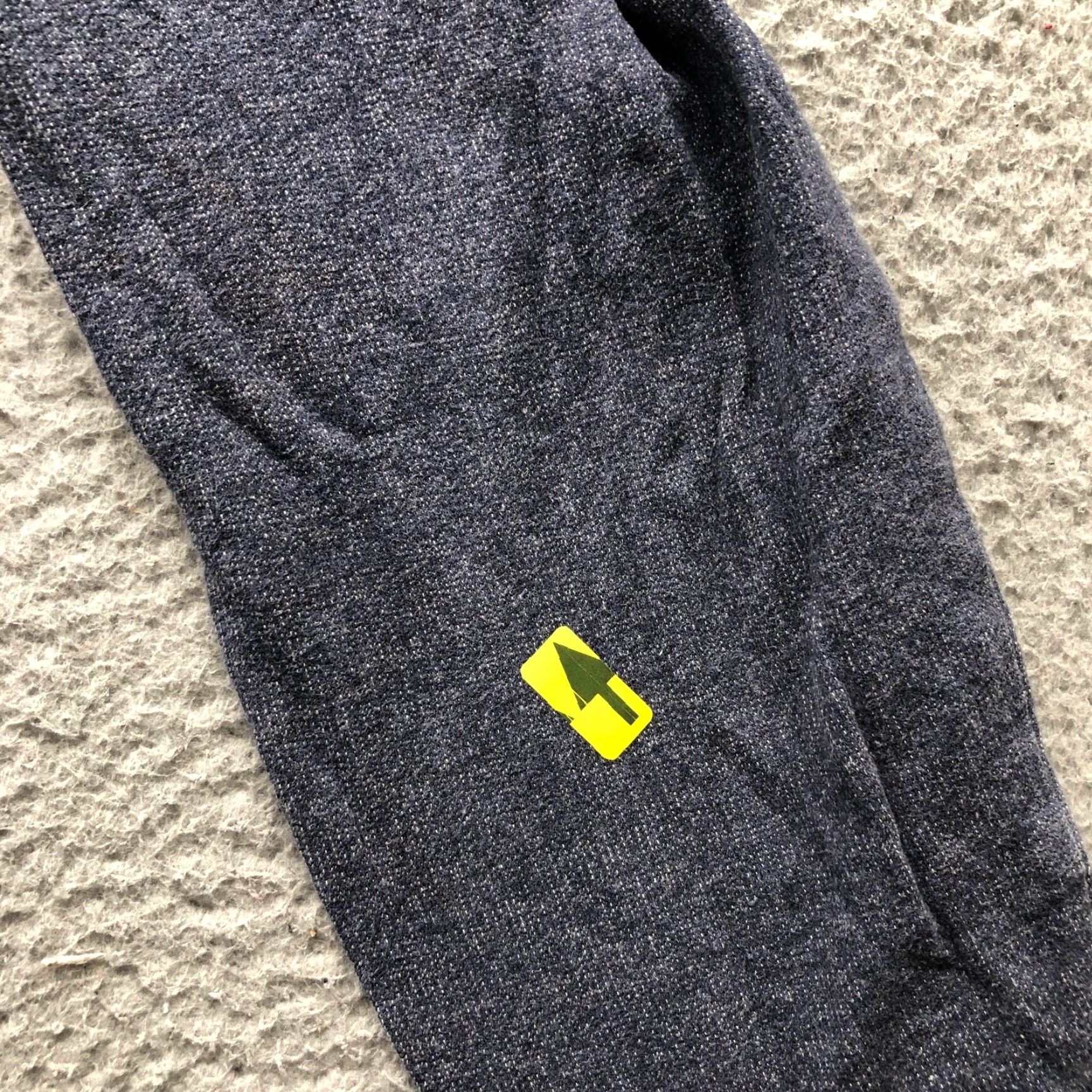 Patagonia Patagonia P-6 Logo Lightweight Crew Sweatshirt Mens S Navy Graphic Print Knit Cotton Blend Regular Fit Crew Neck Long Sleeve Pullover Vintage No Size US S / EU 44-46 / 1 - 7 Thumbnail