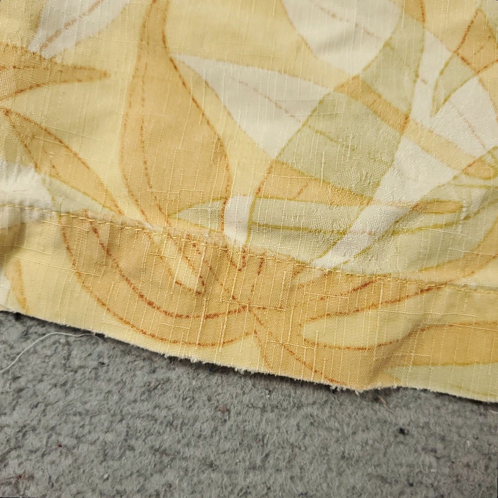 Tommy Bahama Tommy Bahama Hawaiian Shirt Mens XL Yellow Silk Floral Button-Up Short Sleeve Size US XL / EU 56 / 4 - 6 Thumbnail