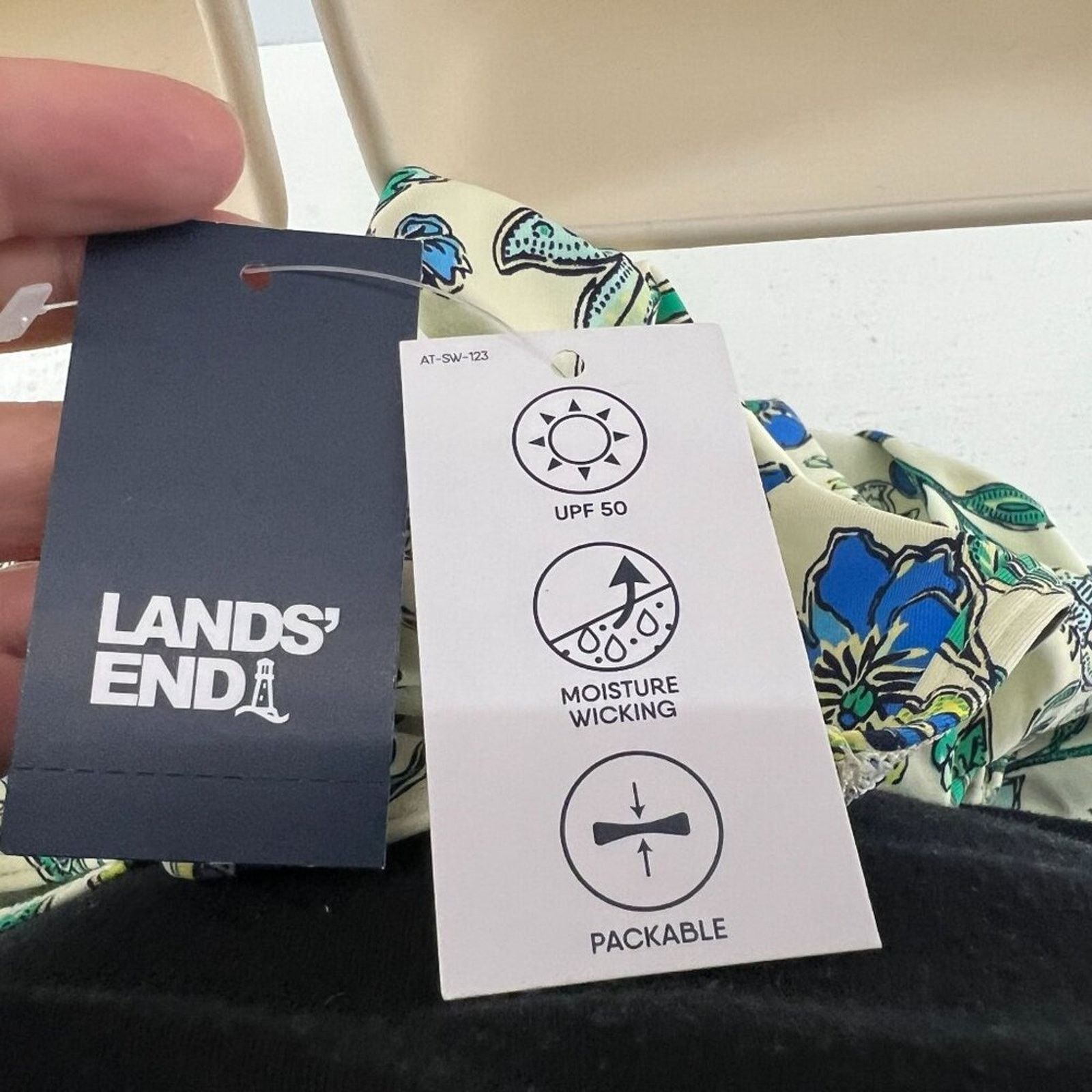 Lands' End Lands' End Print UPF 50 Rash Guard Lotus Floral Gingham XS Size XS / US 0-2 / IT 36-38 - 5 Thumbnail