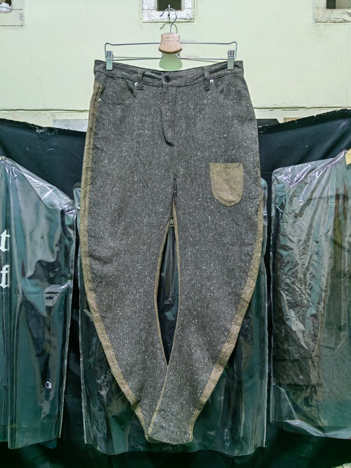 Contracte drop crotch pants