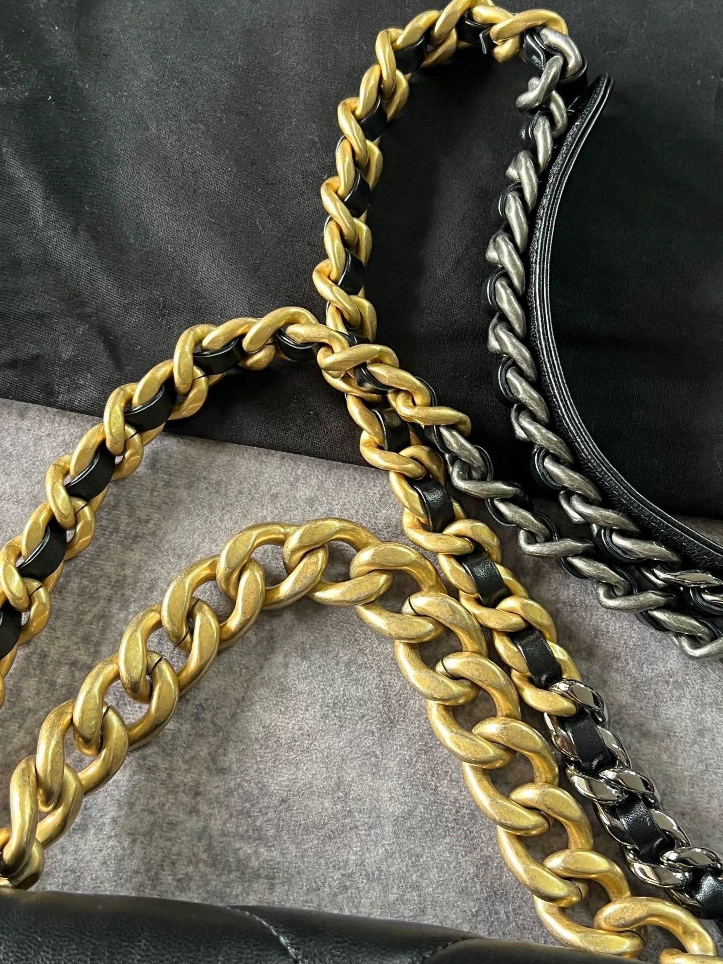 Chanel Chanel 19 Bag Black Gold Chain Size ONE SIZE - 7 Thumbnail