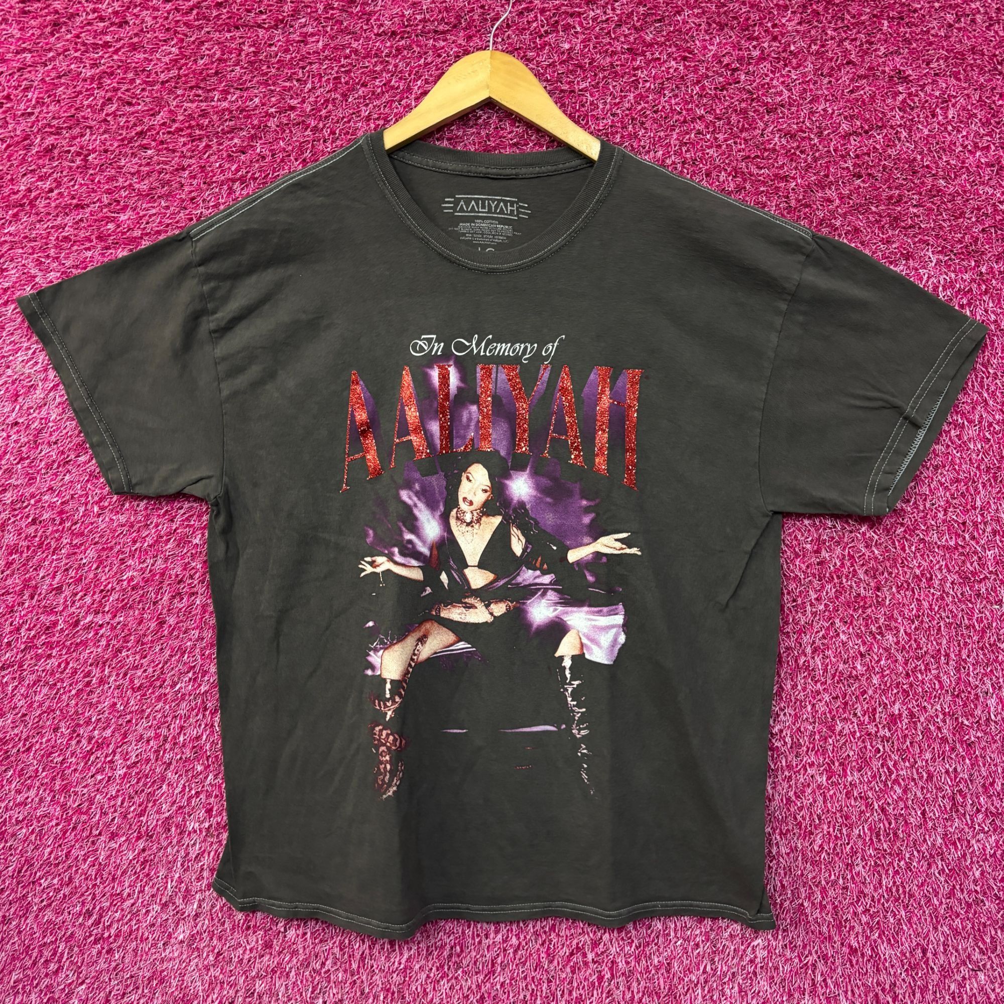 Band Tees Aaliyah in memoriam glitter Tshirt size large Size US L / EU 52-54 / 3 - 1 Thumbnail