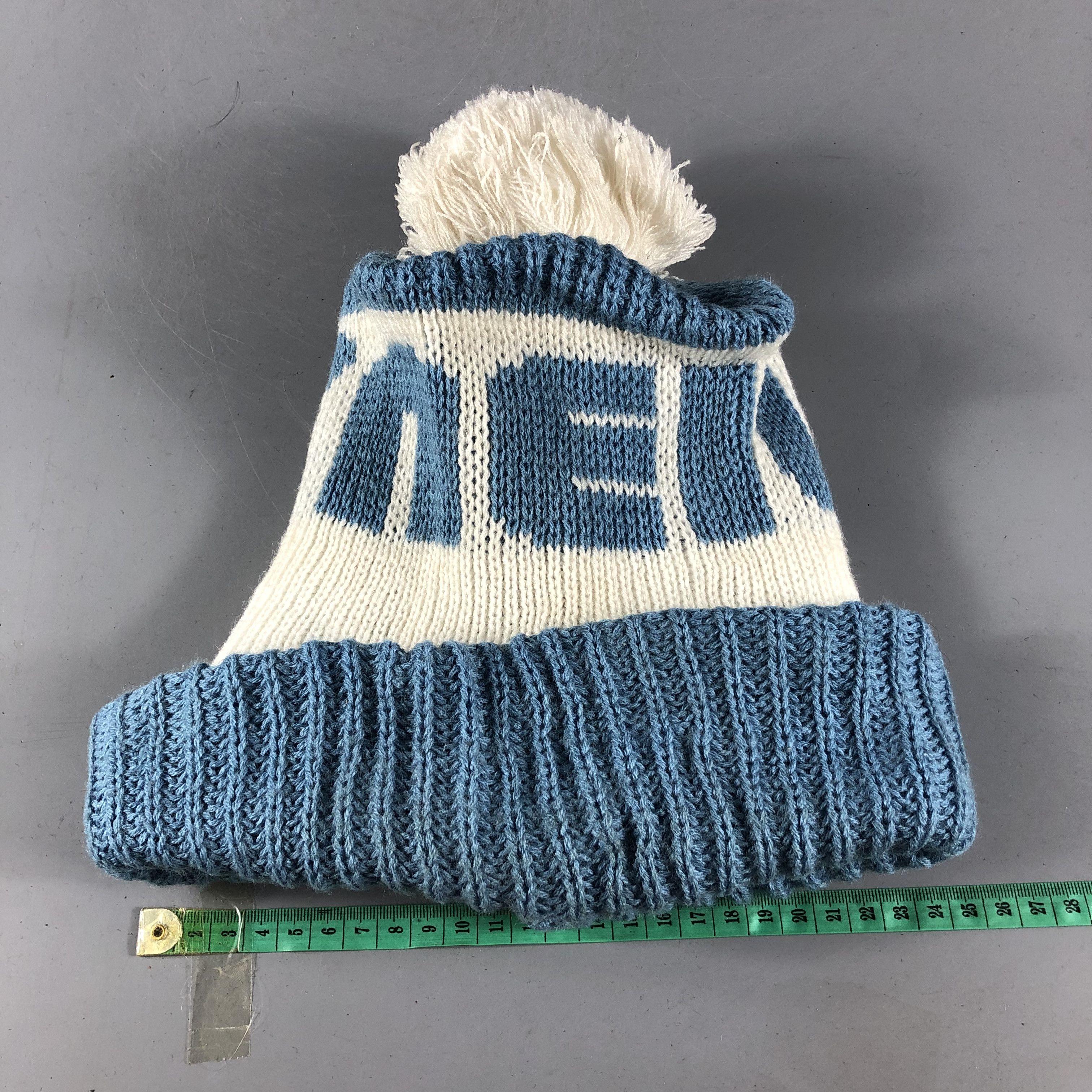 O'Neill O'NEILL Bobble Beanie Snowcap Snow Hat B525 Size ONE SIZE - 3 Thumbnail