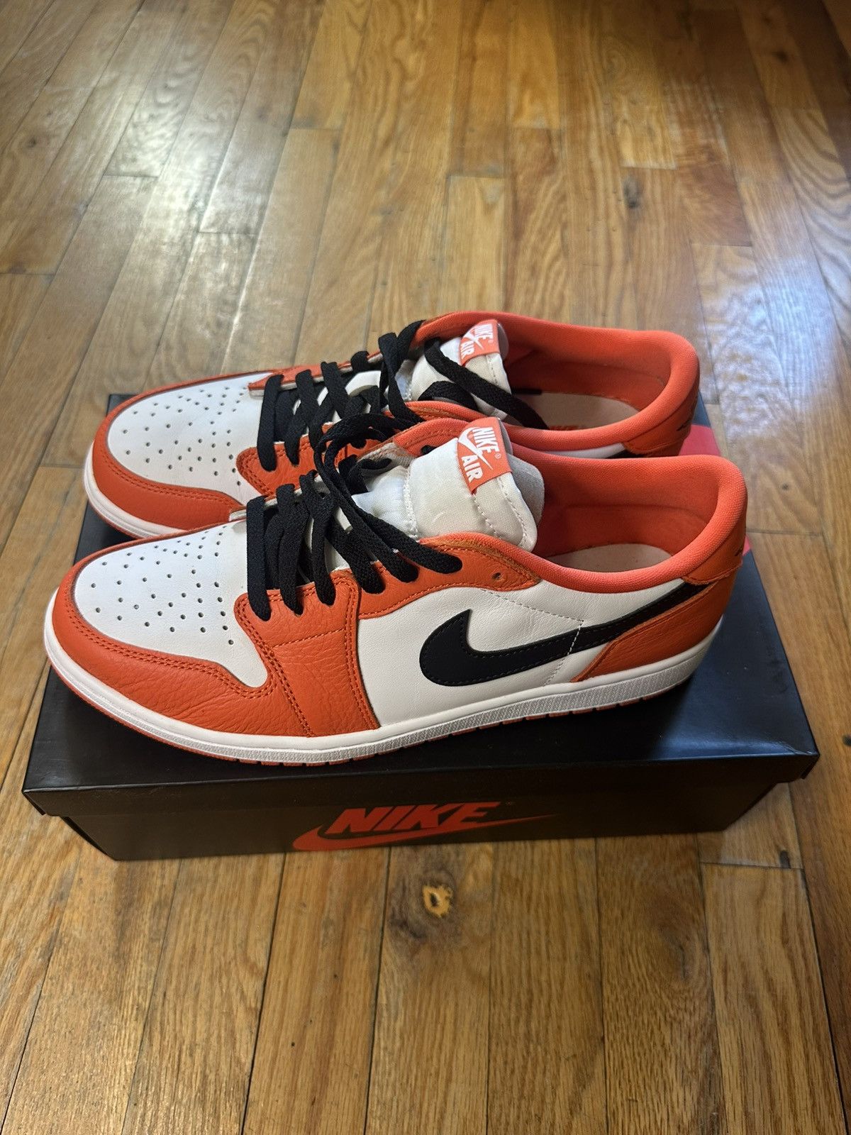 Jordan Brand Air Jordan 1 Retro Low OG 'Starfish' Size US 11.5 / EU 44-45 - 2 Thumbnail