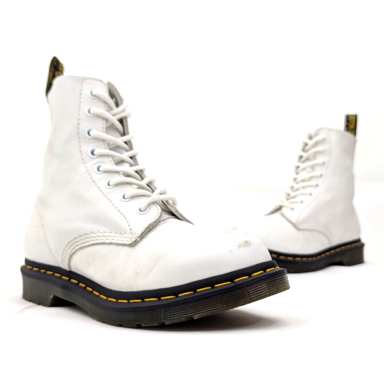 Dr. Martens VINTAGE Dr. Martens 1460 Pascal Women's 7 White AirWair Combat Boots Lace-Up Ankle Boots 8-Eye Punk Grunge 80s 90s Womens Size US 7 / IT 37 - 2 Thumbnail