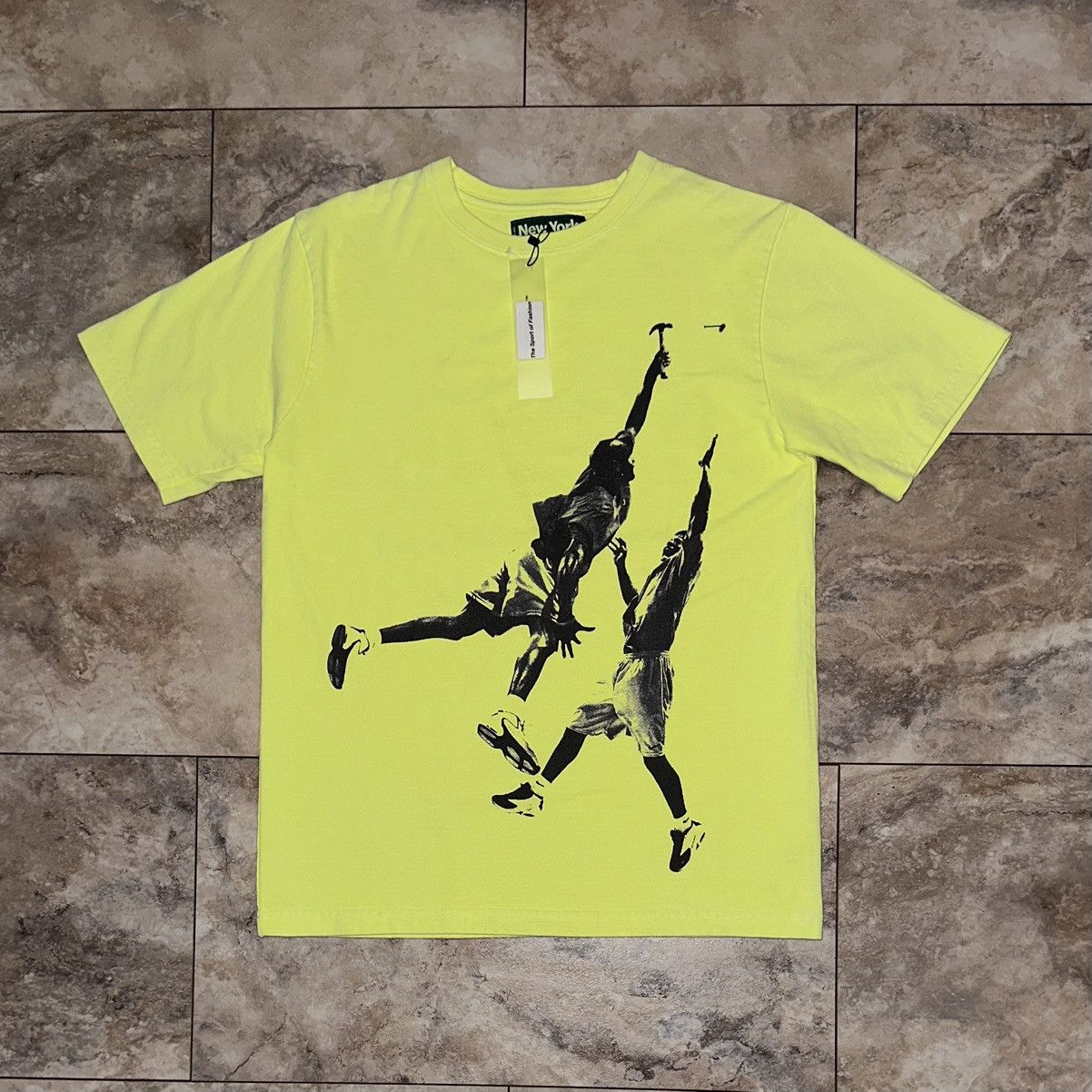 New York Sunshine New York Sunshine Install Team Tee Lime Green NWT Medium Size US M / EU 48-50 / 2 - 1 Thumbnail