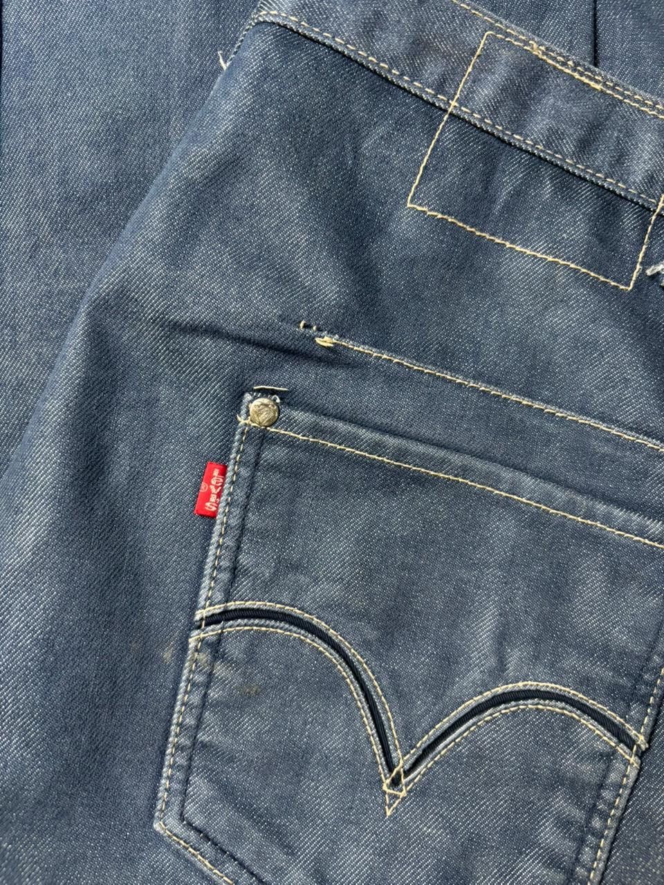Levi's 2000s Levi's Engineered Twisted Jeans Size US 29 - 15 Thumbnail