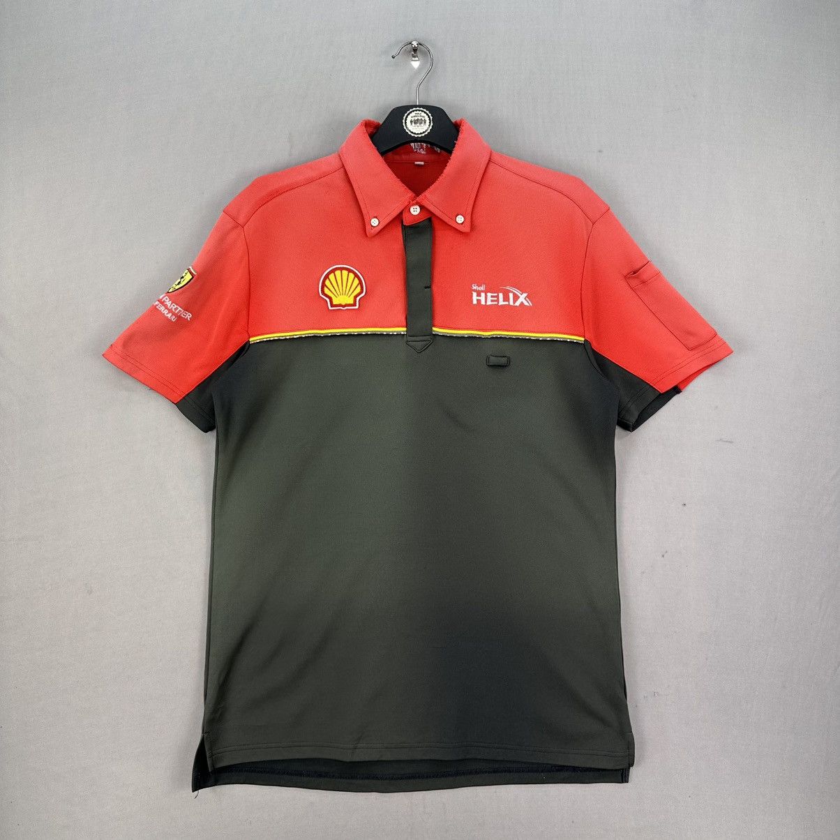 Vintage Vintage Ferrari Shell Manufacturing Thrashed Polo Tee Size US M / EU 48-50 / 2 - 1 Thumbnail