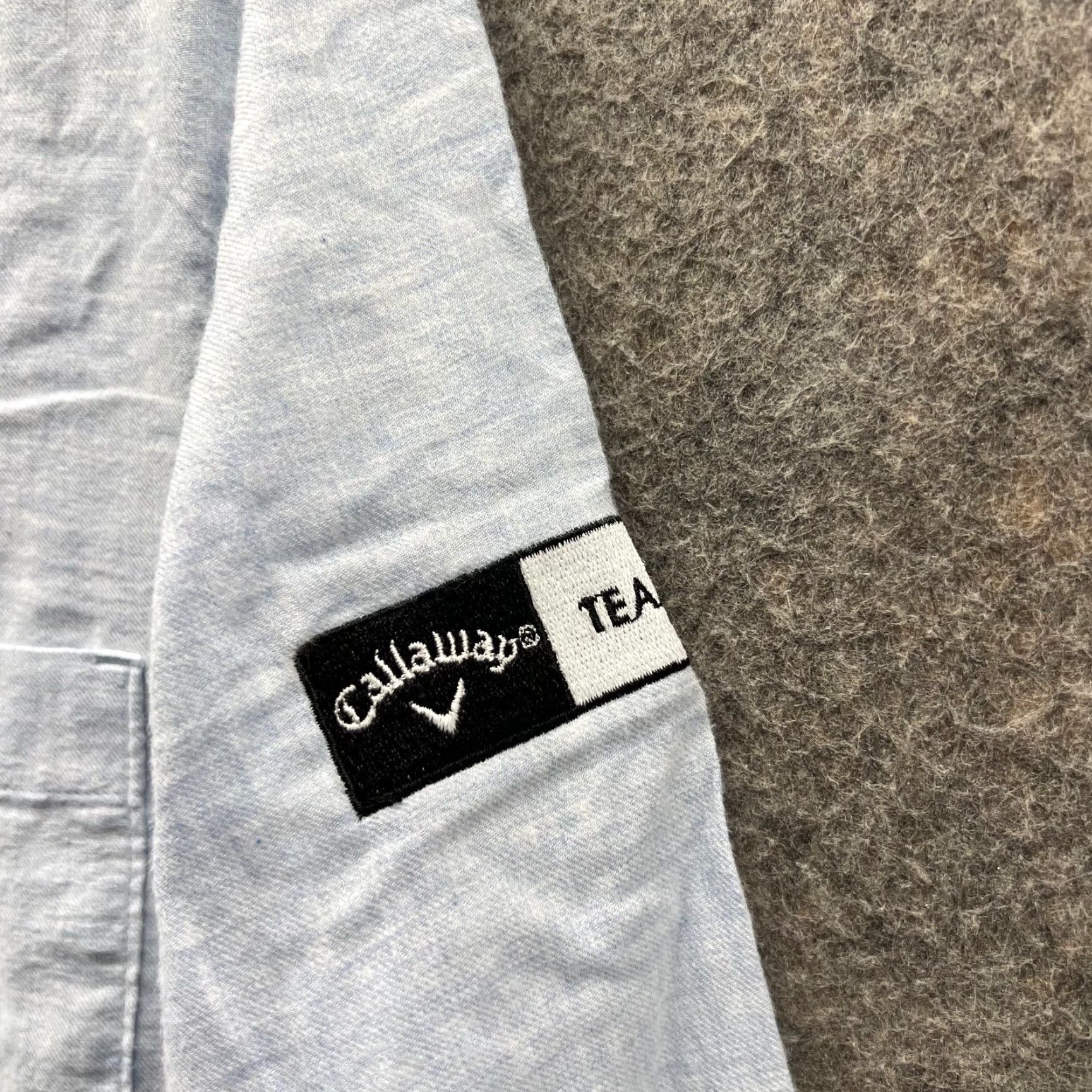 TravisMathew Travis Mathew Shirt Mens Medium Blue Button-Down Patch Callaway Cotton Stretch Size US M / EU 48-50 / 2 - 6 Thumbnail