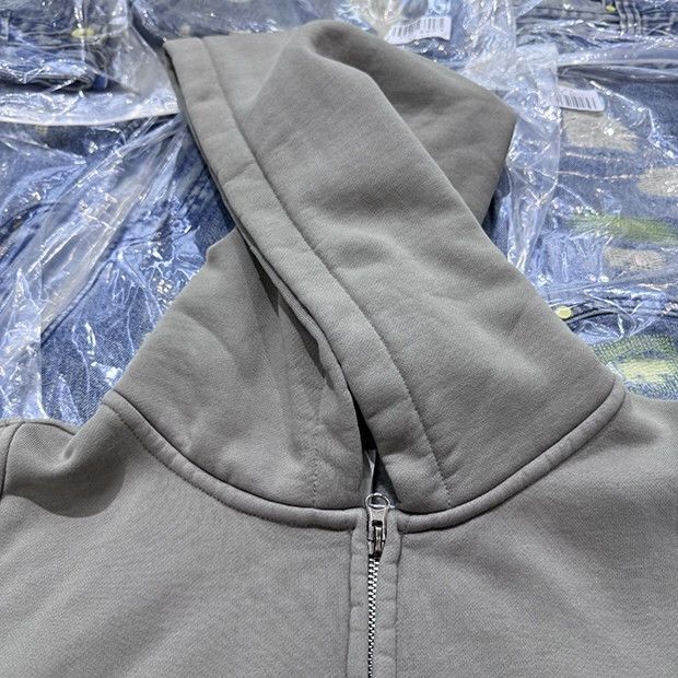 Japanese Brand Zippered Fleece Hoodie Rare Design Pocket Size US M / EU 48-50 / 2 - 3 Thumbnail
