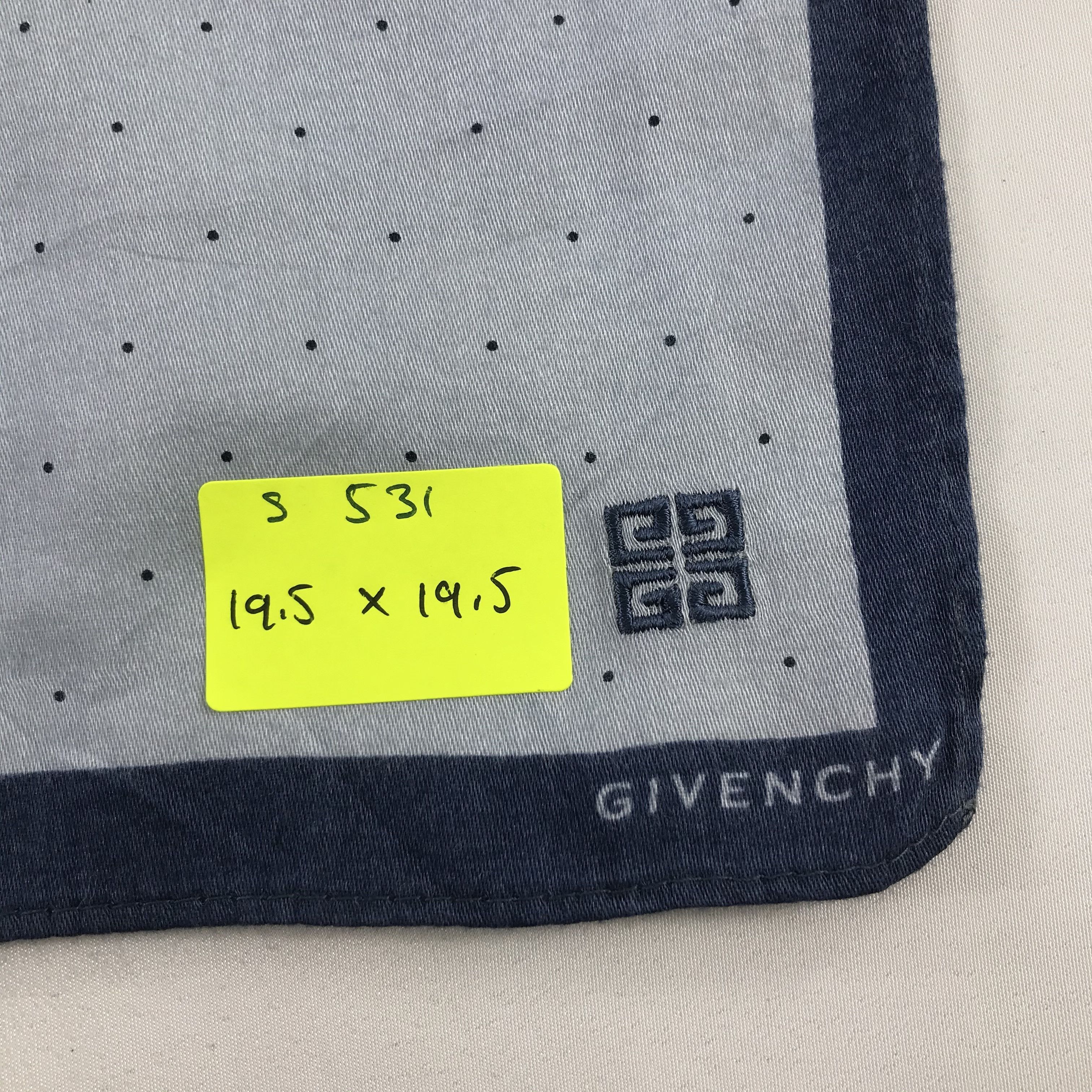 Vintage Givenchy Bandana/ Handkerchief / Neckerchief Size ONE SIZE - 5 Thumbnail