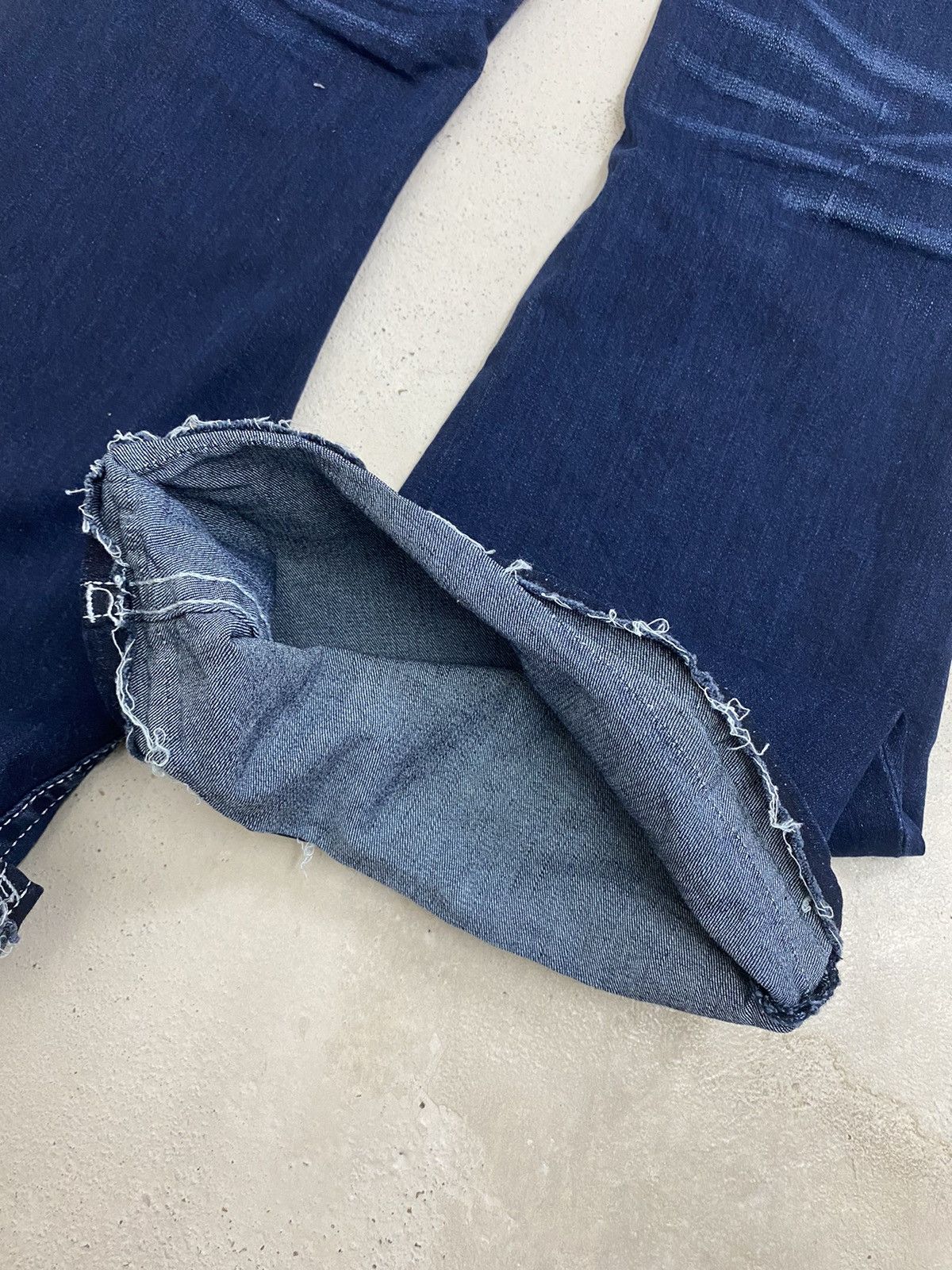 Japanese Brand × Le Grande Bleu (L.G.B.) × Tornado Mart Flare Cowgirl Tuff Jean Blue Washed Whisker Distressed Size US 26 / EU 42 - 14 Thumbnail