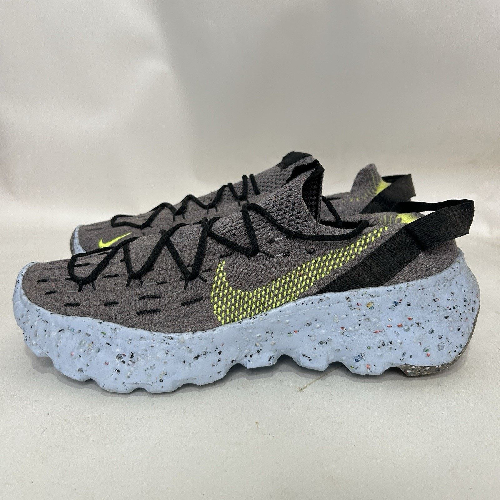 Nike Nike Space Hippie 04 “Gray Volt” Size US 11.5 / EU 44-45 - 4 Thumbnail