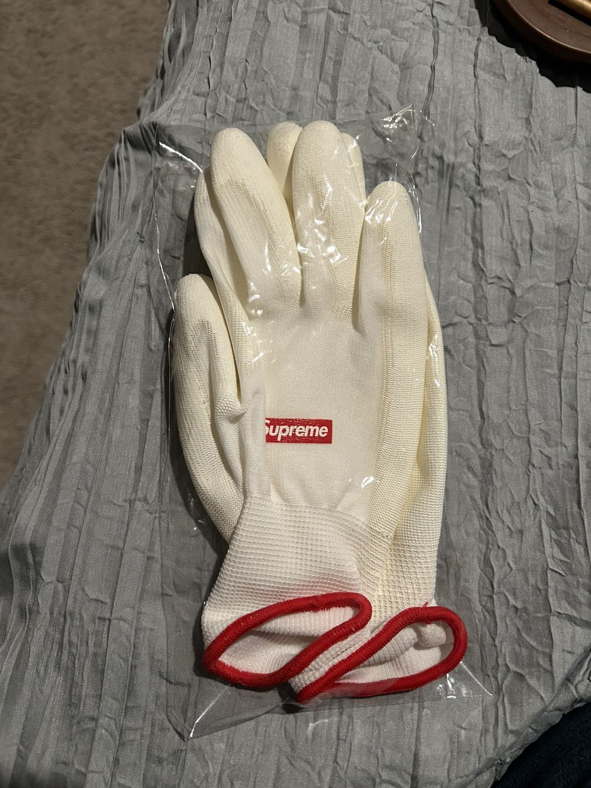 Supreme Supreme white gloves Size ONE SIZE - 1 Thumbnail