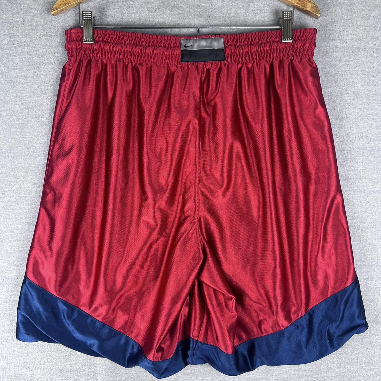 Nike VTG Nike Basketball Mesh Athletic Shorts Red Navy Fits L-XL Size US 33 - 4 Thumbnail