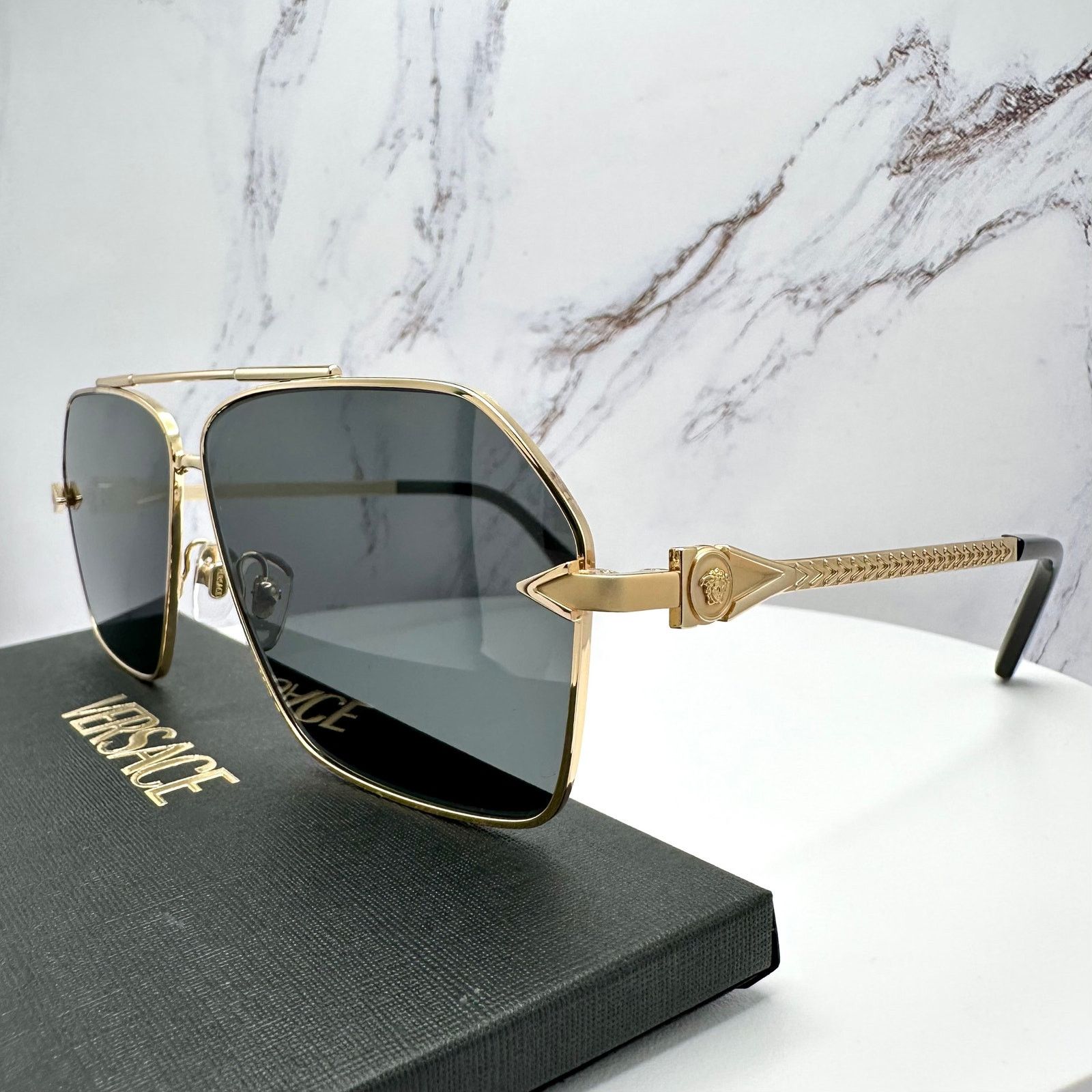 Versace New VERSACE Gold Metal Square Pilot Aviator Sunglasses Size ONE SIZE - 21 Thumbnail