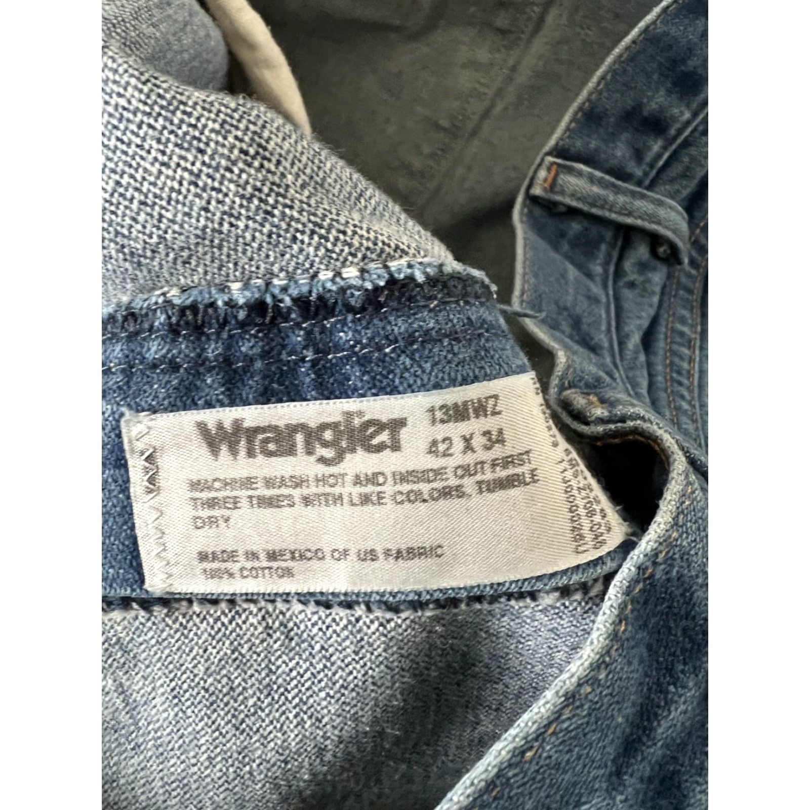 Wrangler VINTAGE Wrangler 13MWZ Regular Fit Jeans Cowboy Blue Denim 40x34 Mens Wrangler Cowboy Cut 5-Pocket Size US 40 / EU 56 - 5 Thumbnail
