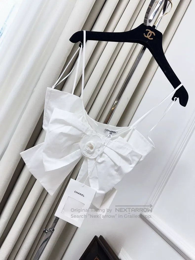 Chanel Chanel 20C white camelia bow suspender Size XS / US 0-2 / IT 36-38 - 1 Thumbnail