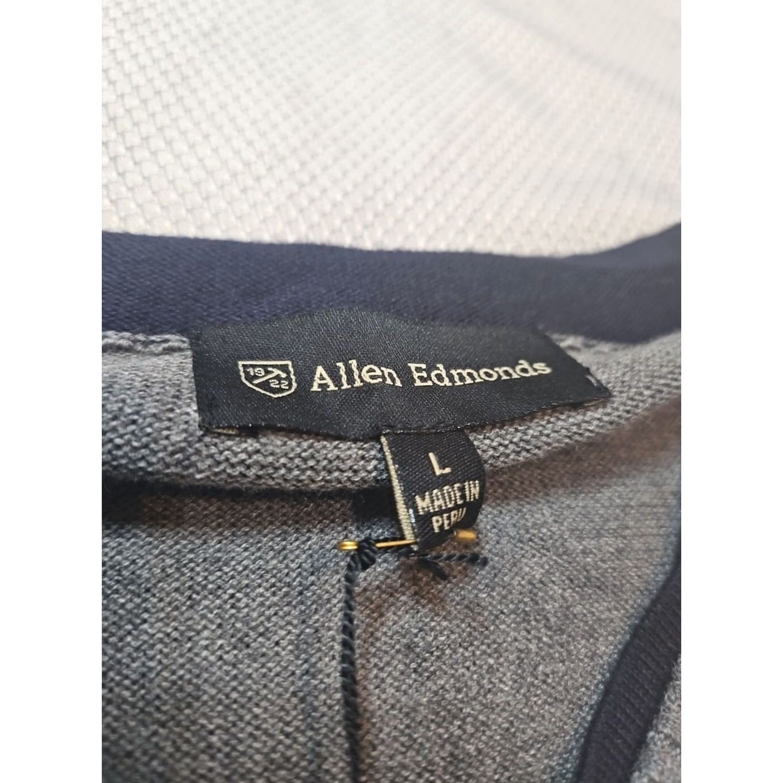 Allen Edmonds Allen Edmonds Sweater Mens Large Gray Pima Cotton Heather V-Neck Shirt Top NWT Size US L / EU 52-54 / 3 - 7 Thumbnail