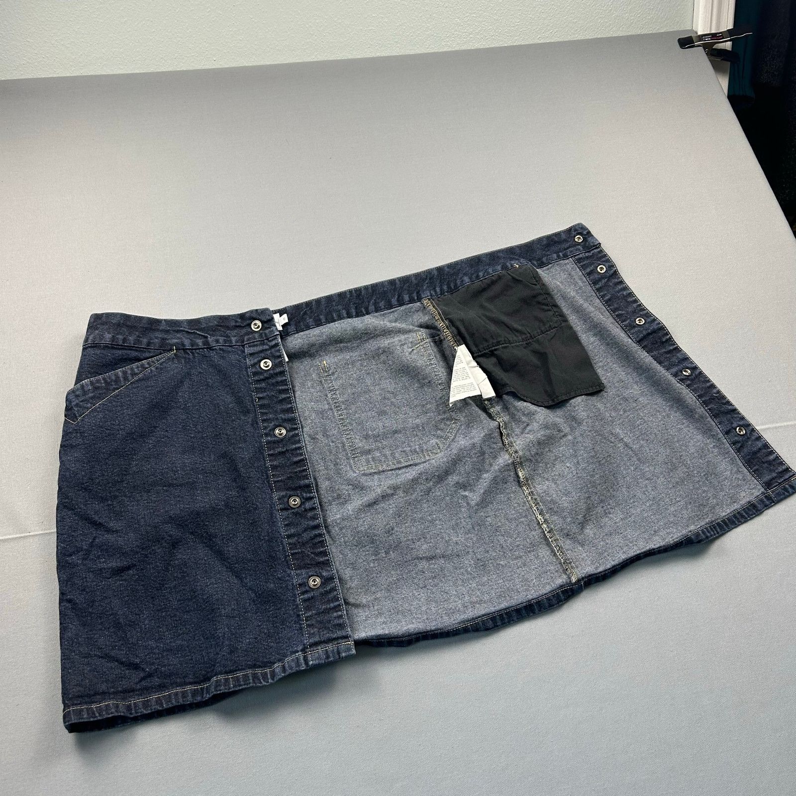 Calvin Klein × Vintage Vintage Calvin Klein Jean Mini Skirt Dark Denim Skirt 10 Size 32" / US 10 / IT 46 - 6 Thumbnail