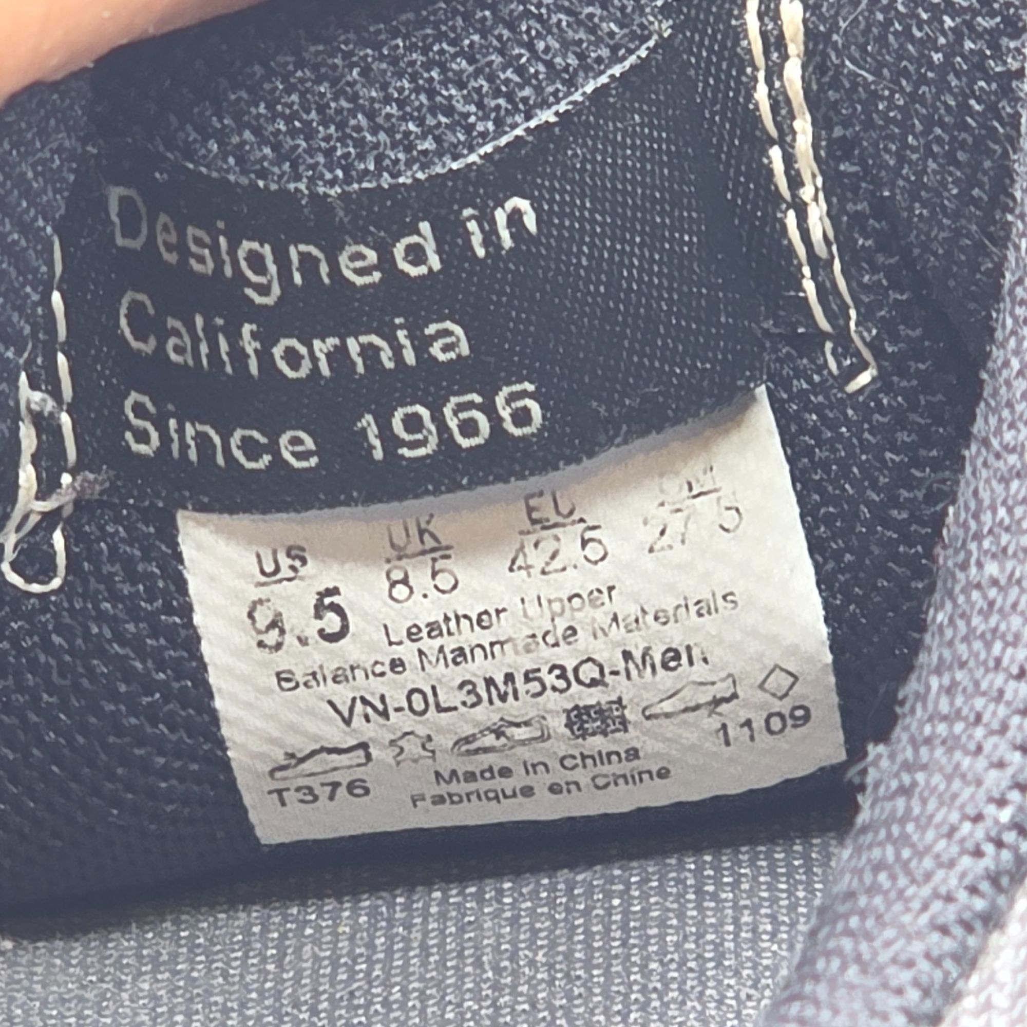 Vans Vans Skate Shoes Mens 9.5 Black Sneakers Casual Low Top Sued Size US 9.5 / EU 42-43 - 5 Thumbnail