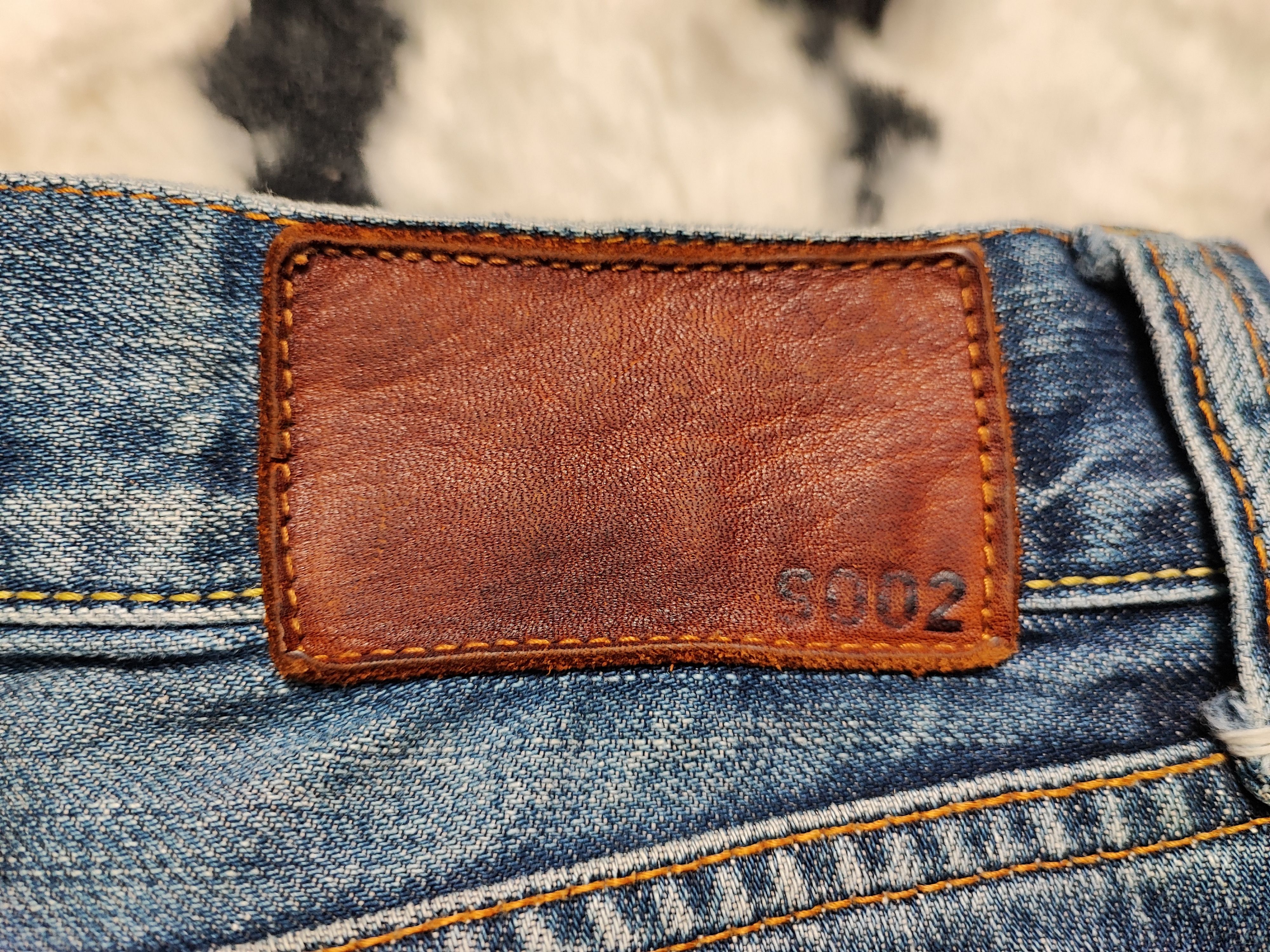 Uniqlo Vintage Distress Uniqlo Jeans Japan S002 Size US 33 - 10 Thumbnail