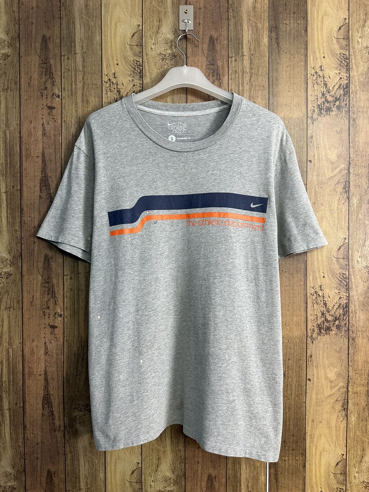 Nike Nike Athletic Dept Tshirt Made In Malaysia A386 Size US L / EU 52-54 / 3 - 1 Thumbnail