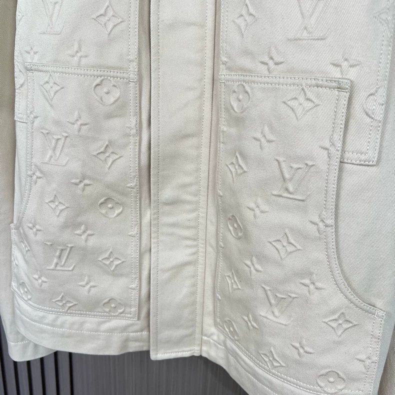 Louis Vuitton LOUIS VUITTON Embossed Old-print Lumber Zip Jacket 2504-Nex Size US M / EU 48-50 / 2 - 5 Thumbnail