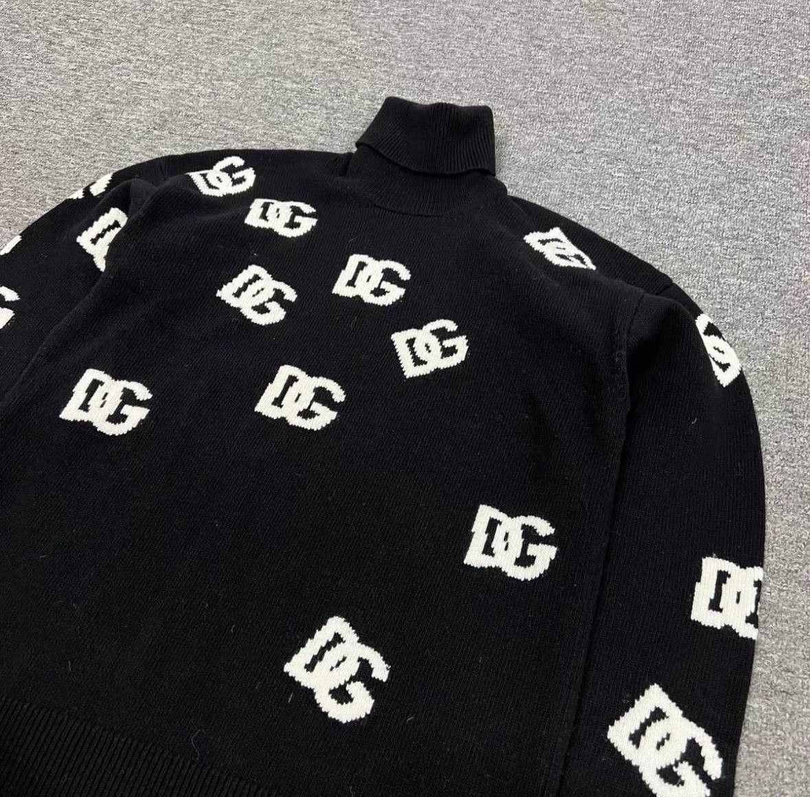 Dolce & Gabbana Dolce & Gabbana Sweater Size US XXS / EU 40 - 4 Thumbnail