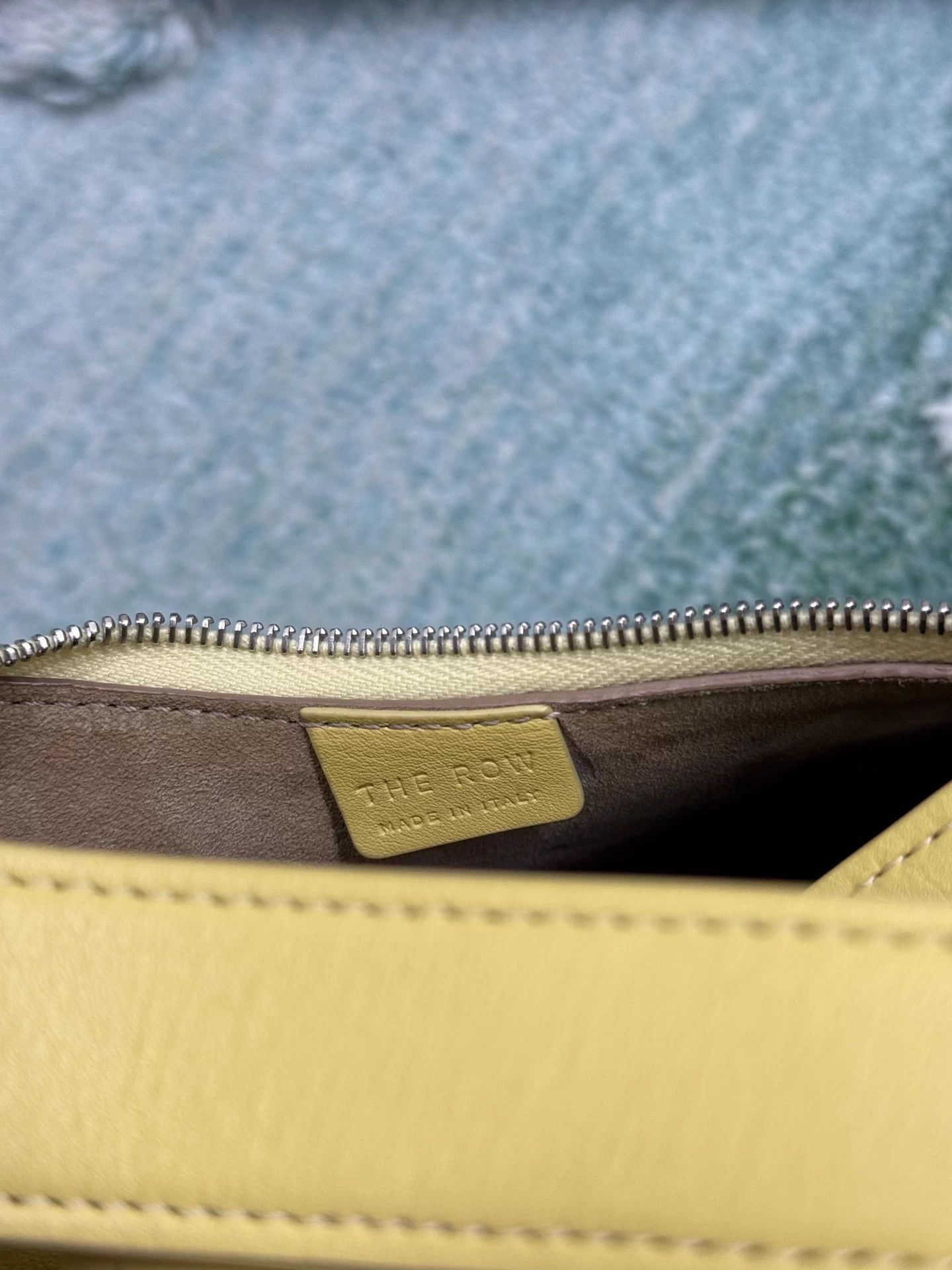 The Row The Row Half Moon Chicken-Yellow Leather Armpit Minimal Size ONE SIZE - 7 Thumbnail