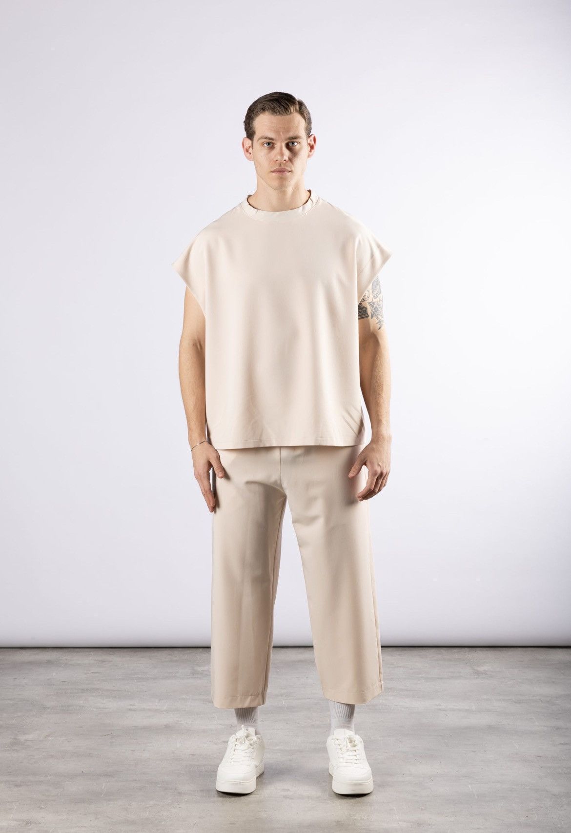 Other Not a common box tank top - off-white (One Size - M/L) Size US M / EU 48-50 / 2 - 9 Thumbnail