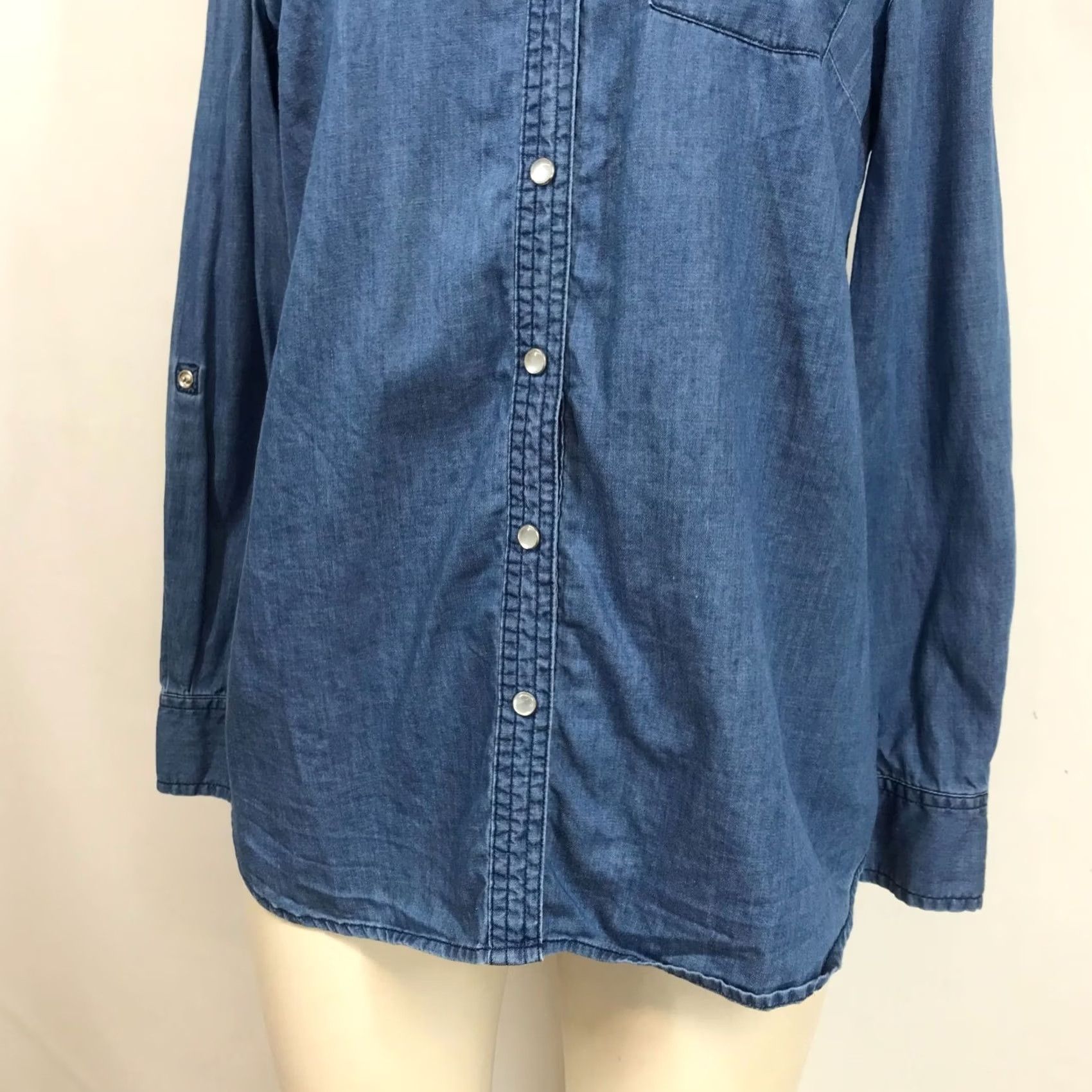 Orvis ORVIS WOMEN'S SMALL BLUE DENIM LONG SLEEVE SNAP COTTON TOP SHIRT Size S / US 4 / IT 40 - 3 Thumbnail