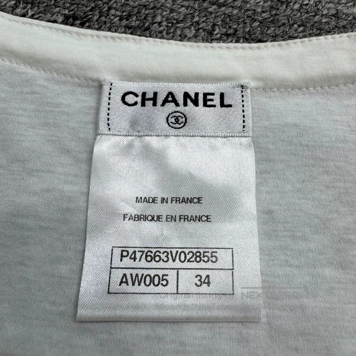 Chanel Chanel Crystal Embroidered Letter Tee. Size XXS / US 00 / IT 34 - 2 Thumbnail
