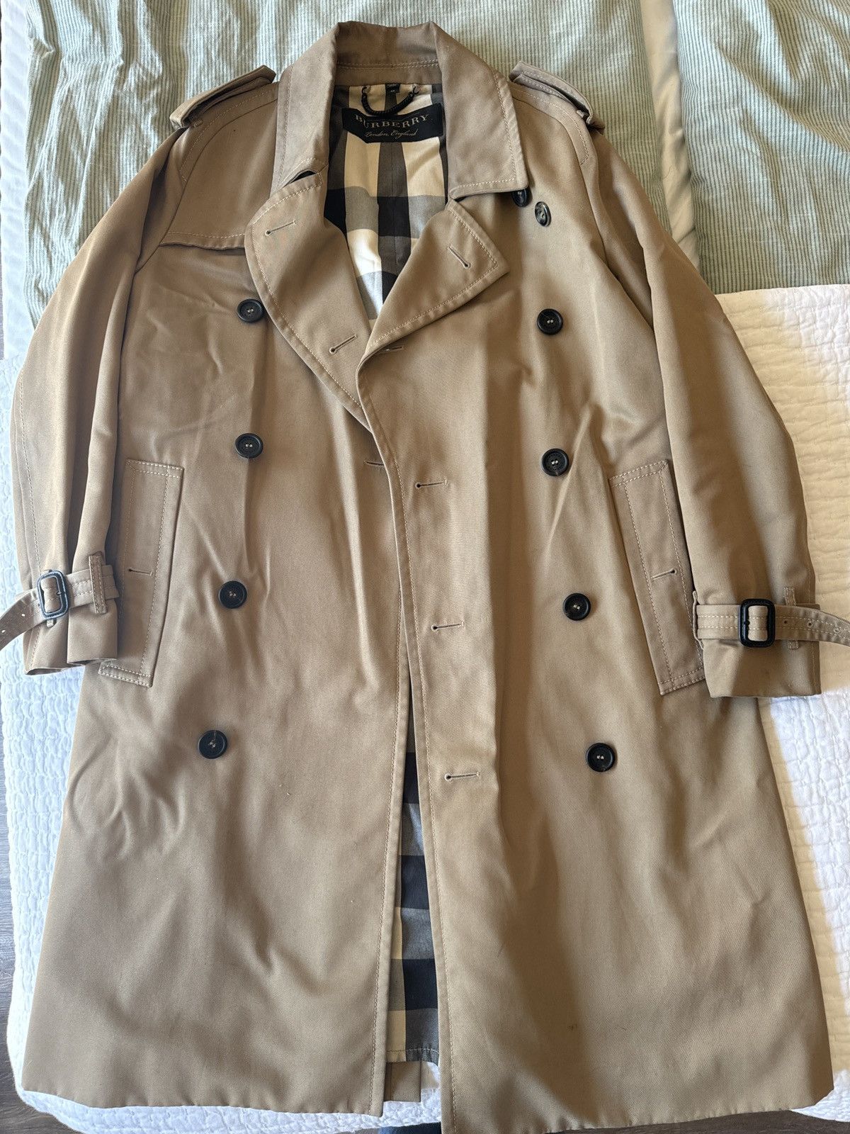 Burberry Trench Coat Fall 2016 runway