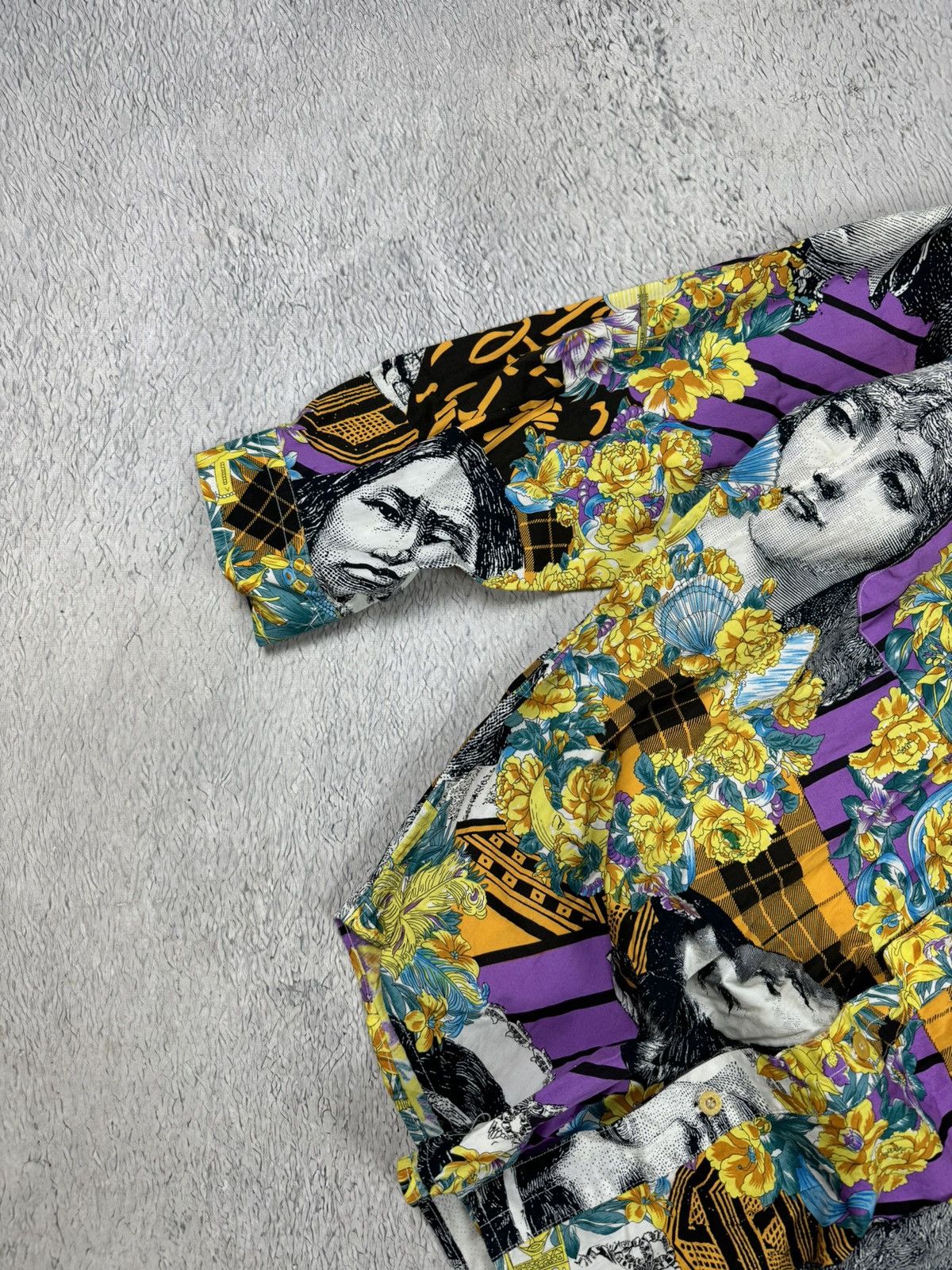 Japanese Brand × Moschino × Vintage Moschino Jean’s Men’s Long Sleeve Faces Shirt Vintage L Size US L / EU 52-54 / 3 - 4 Thumbnail