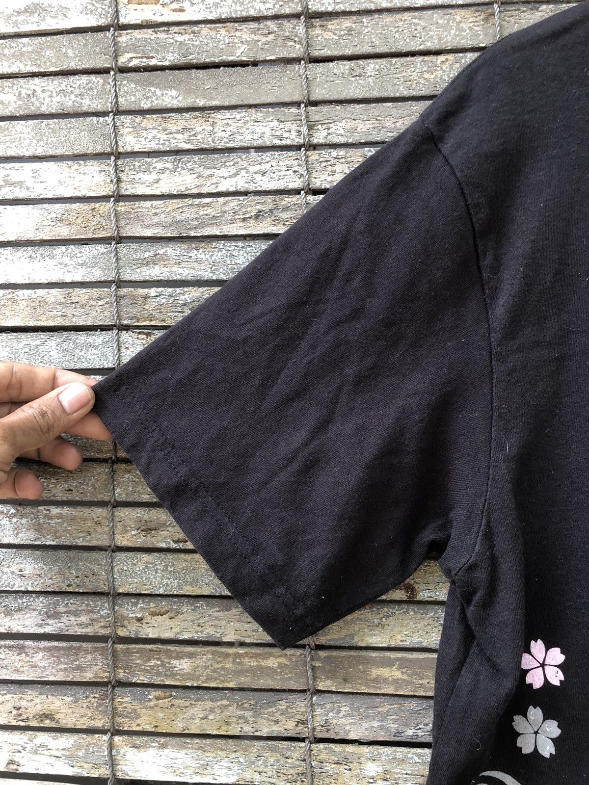 Japanese Brand × Toyo Enterprises × Vintage Vintage 90s Japanese Brands Sukajan Koi Fish Tshirt Size US L / EU 52-54 / 3 - 9 Thumbnail