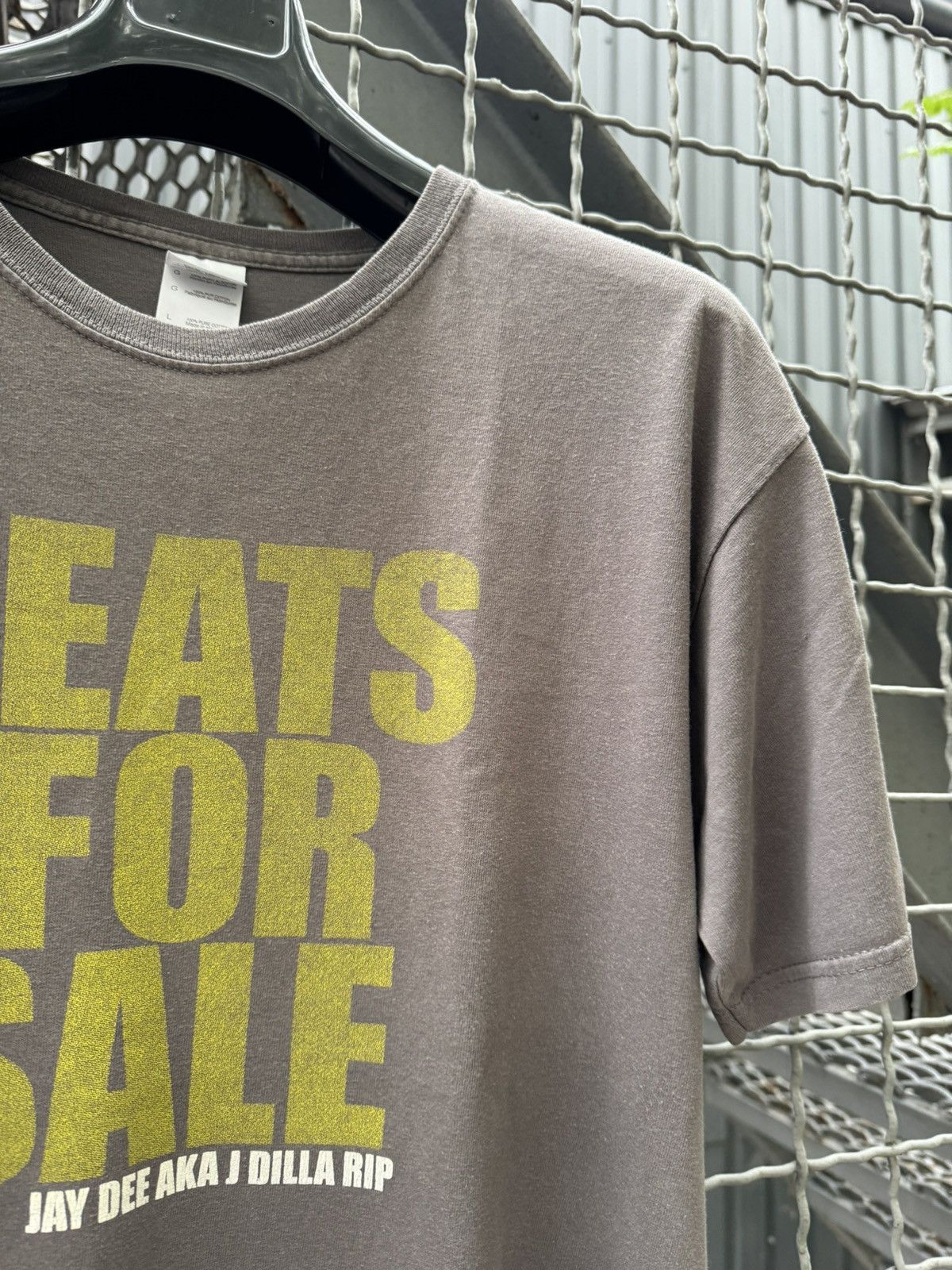 Rap Tees Vintage Jay Dee J Dilla Rip Beats for Sale T Shirt Y2K Size US L / EU 52-54 / 3 - 4 Thumbnail