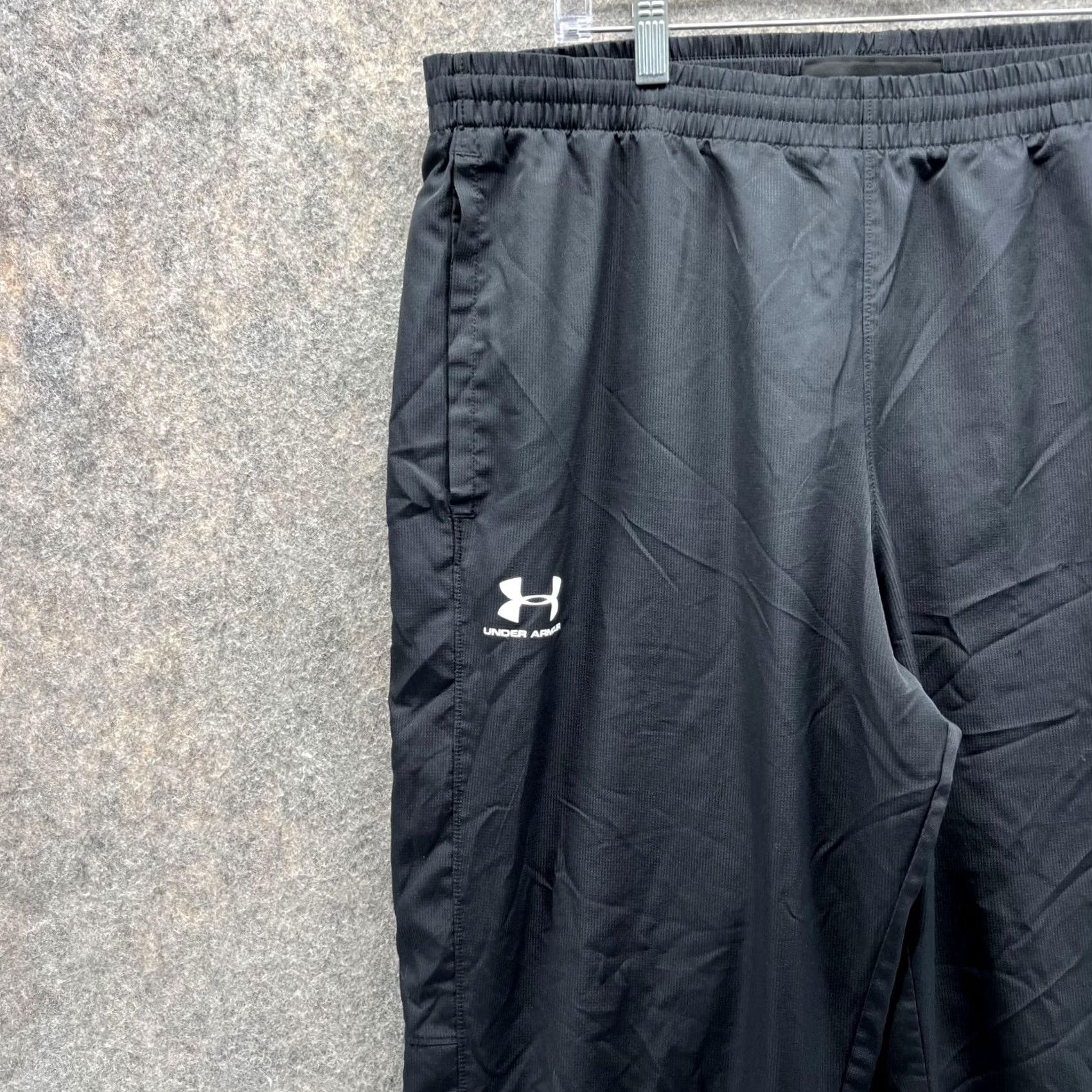 Under Armour Under Armour Sweatpants Men XL Black Athletic Training Loose Tapered Adjustable Pockets Sweatpants Regular Fit Pants Size US 36 / EU 52 - 4 Thumbnail