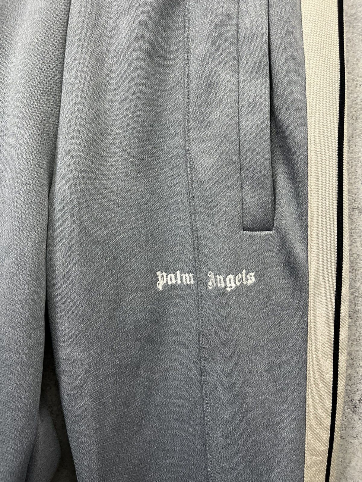 Palm Angels Palm Angels Sweatpants Size US 26 / EU 42 - 4 Thumbnail