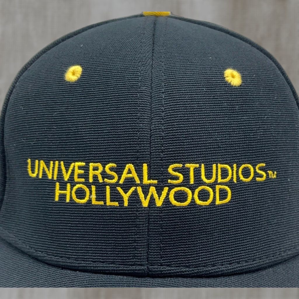 Vintage Universal Studios Hollywood Hat Cap Stretch Fit L/XL Black Performance Logo 90s Retro Disney Mens Baseball Cap Hat Size ONE SIZE - 1 Thumbnail
