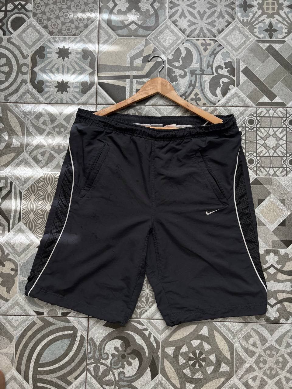 Nike Nike Vintage shorts nylon drill Y2K Size US 34 / EU 50 - 1 Thumbnail