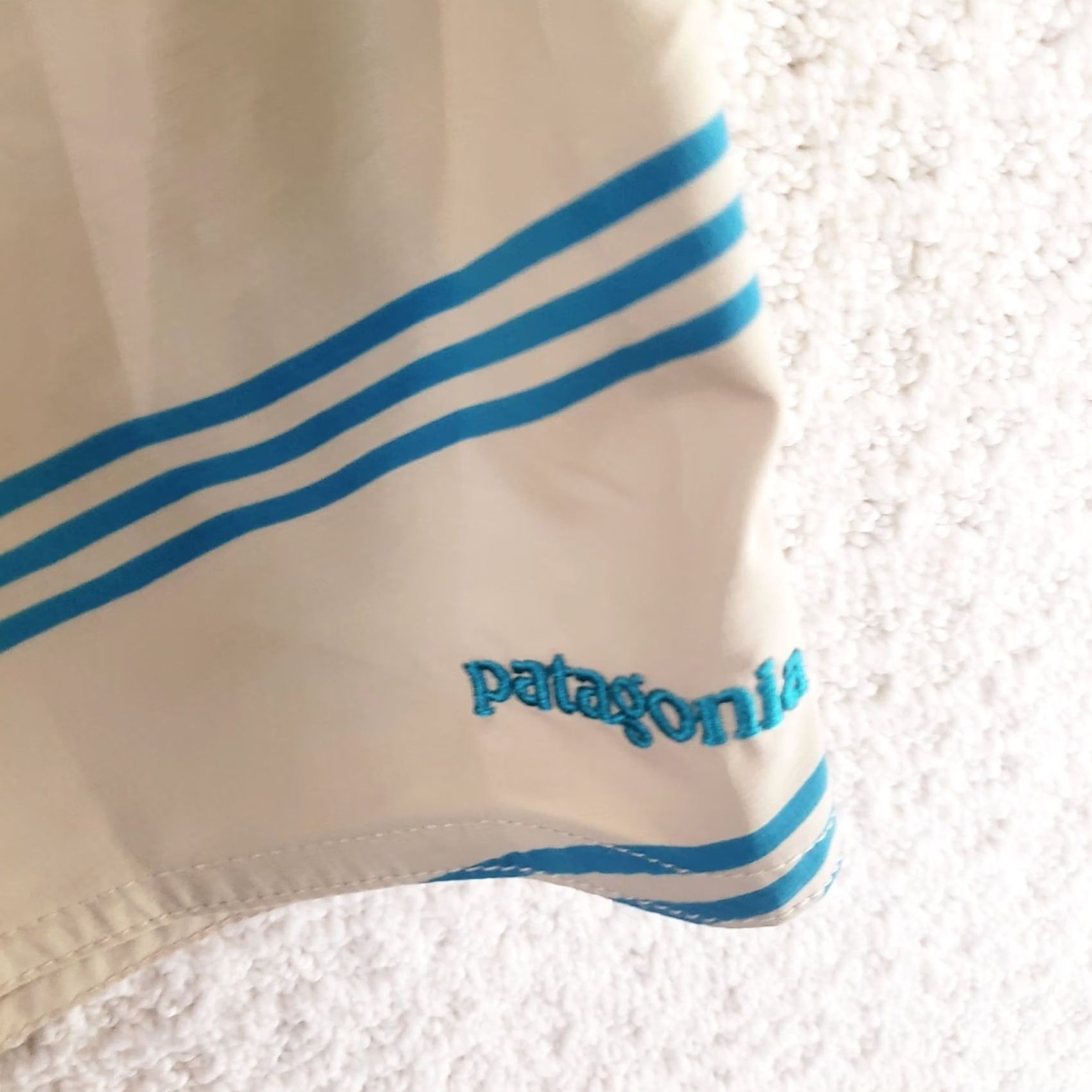 Patagonia Patagonia Board Shorts Mens 34W 9" Beige Blue Striped Drawstring Pocket Nylon Surf Beach Nautical Recreational Size US 34 / EU 50 - 6 Thumbnail