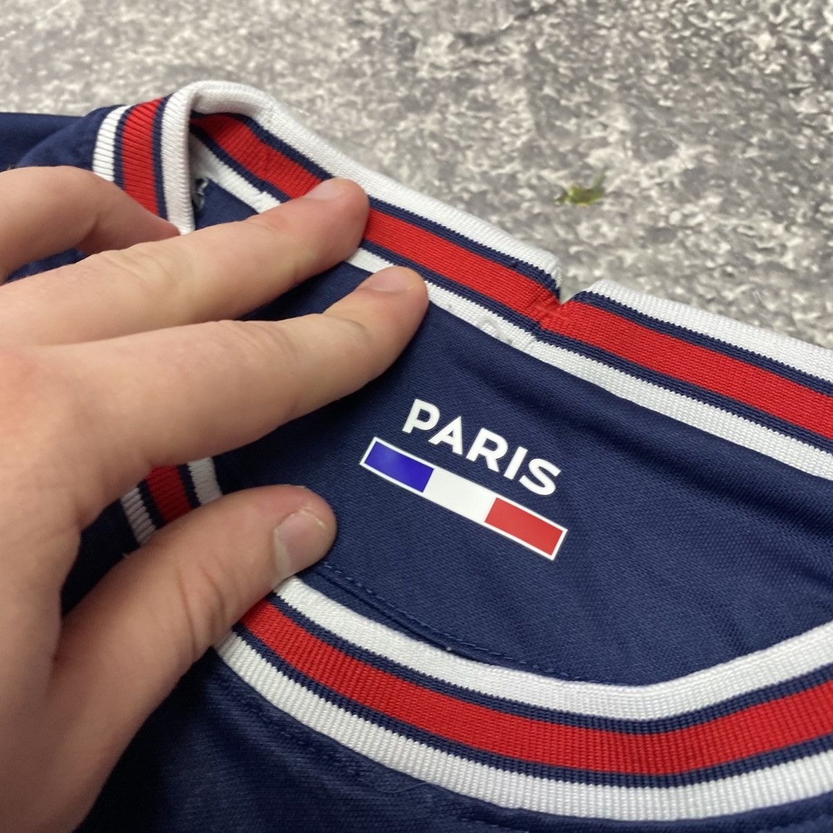 Jordan Brand Nike Jordan FC Paris Saint Germain PSG big logo soccer jersy Size US S / EU 44-46 / 1 - 4 Thumbnail